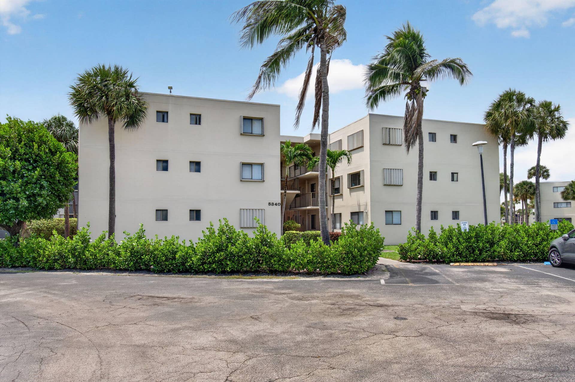5340 Las Verdes Cr Las Verdes Circle, #109, Delray Beach, FL 33484 1-web-or-mls-DSC_6972