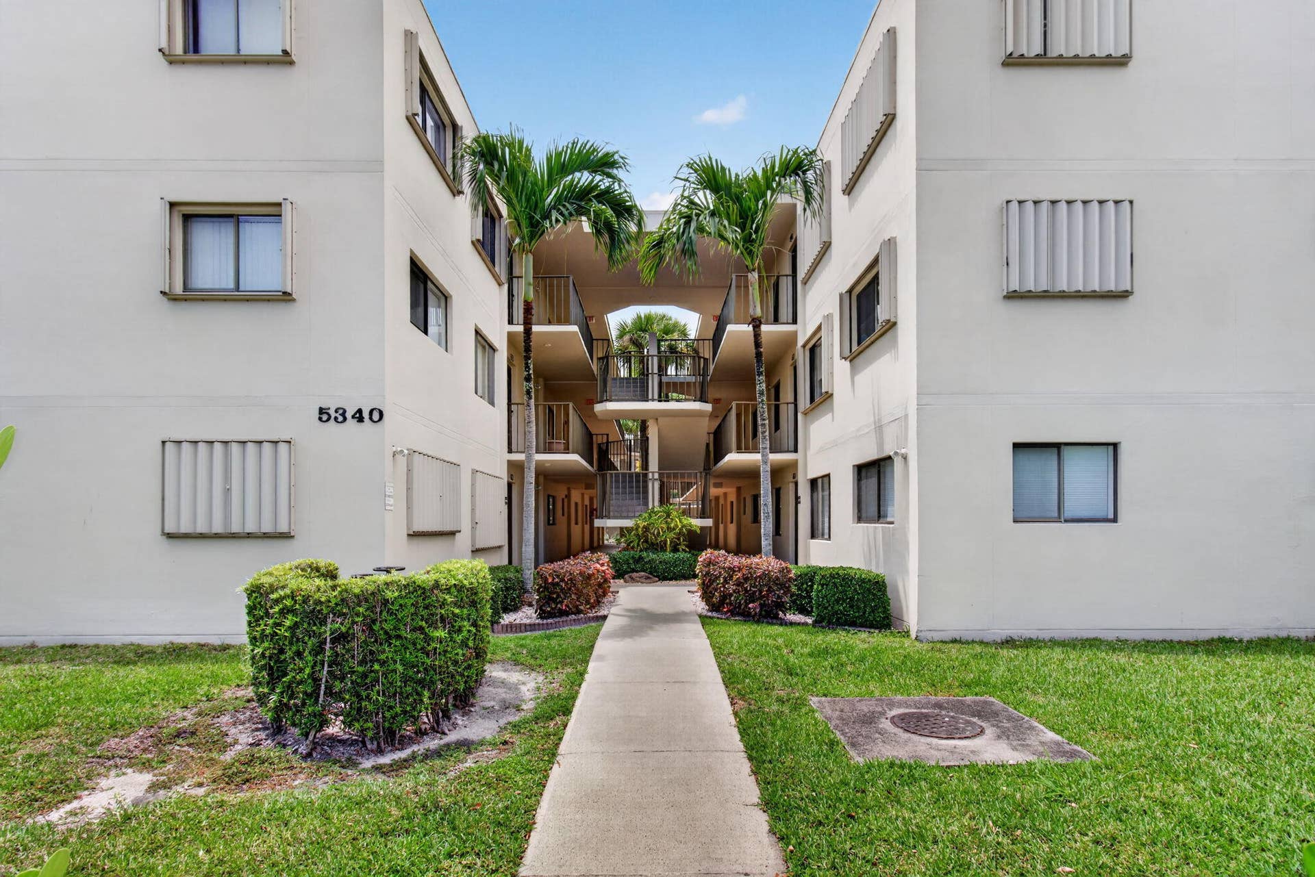 5340 Las Verdes Cr Las Verdes Circle, #109, Delray Beach, FL 33484 4-web-or-mls-DSC_6992