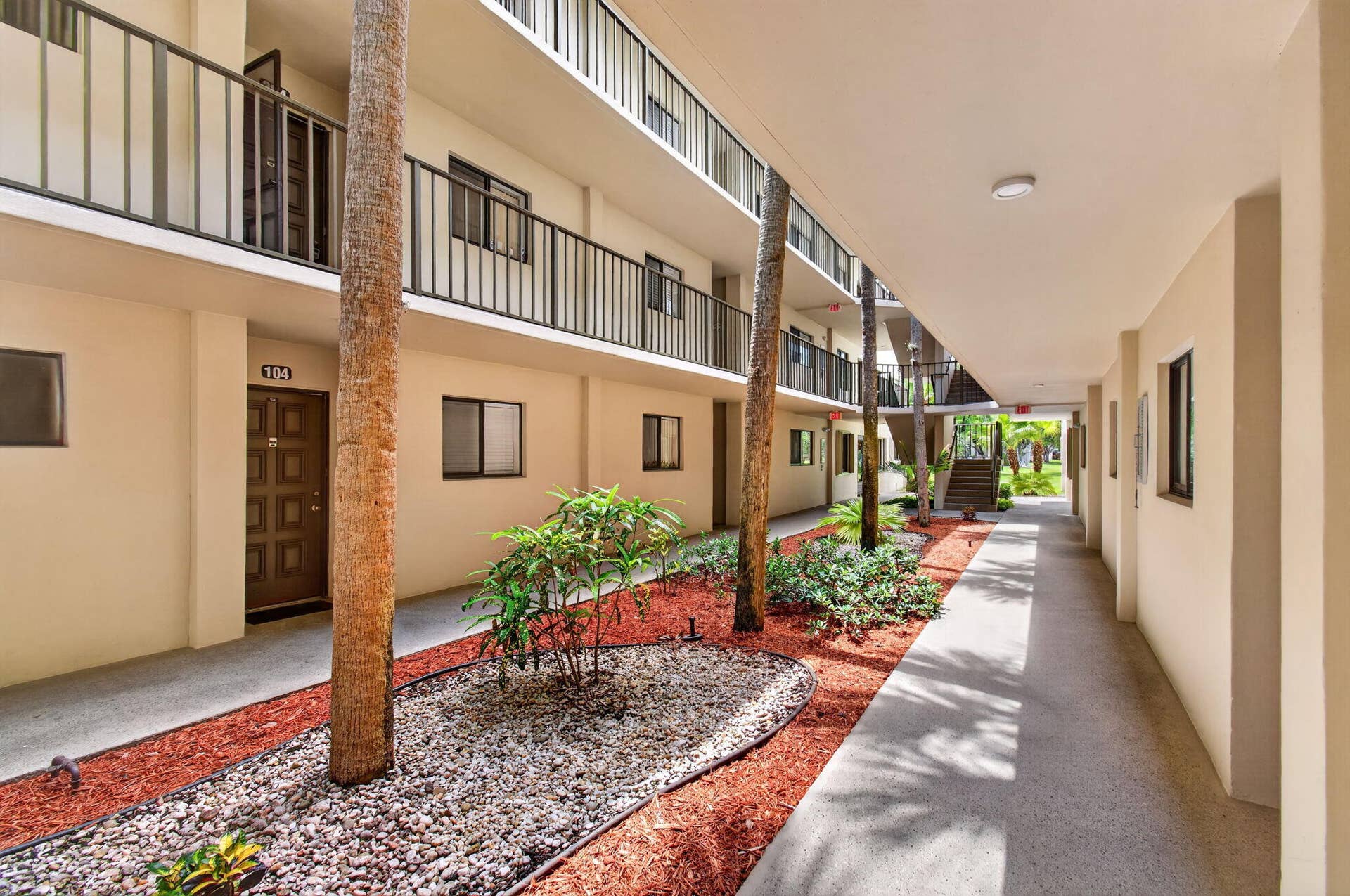 5340 Las Verdes Cr Las Verdes Circle, #109, Delray Beach, FL 33484 10-web-or-mls-DSC_7022
