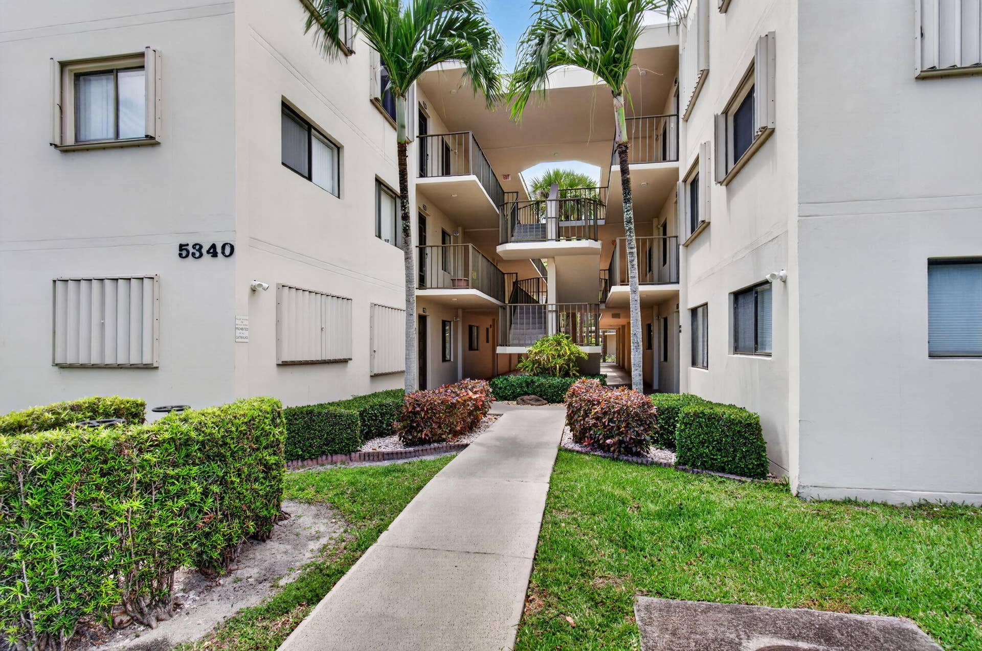 5340 Las Verdes Cr Las Verdes Circle, #109, Delray Beach, FL 33484 5-web-or-mls-DSC_6997