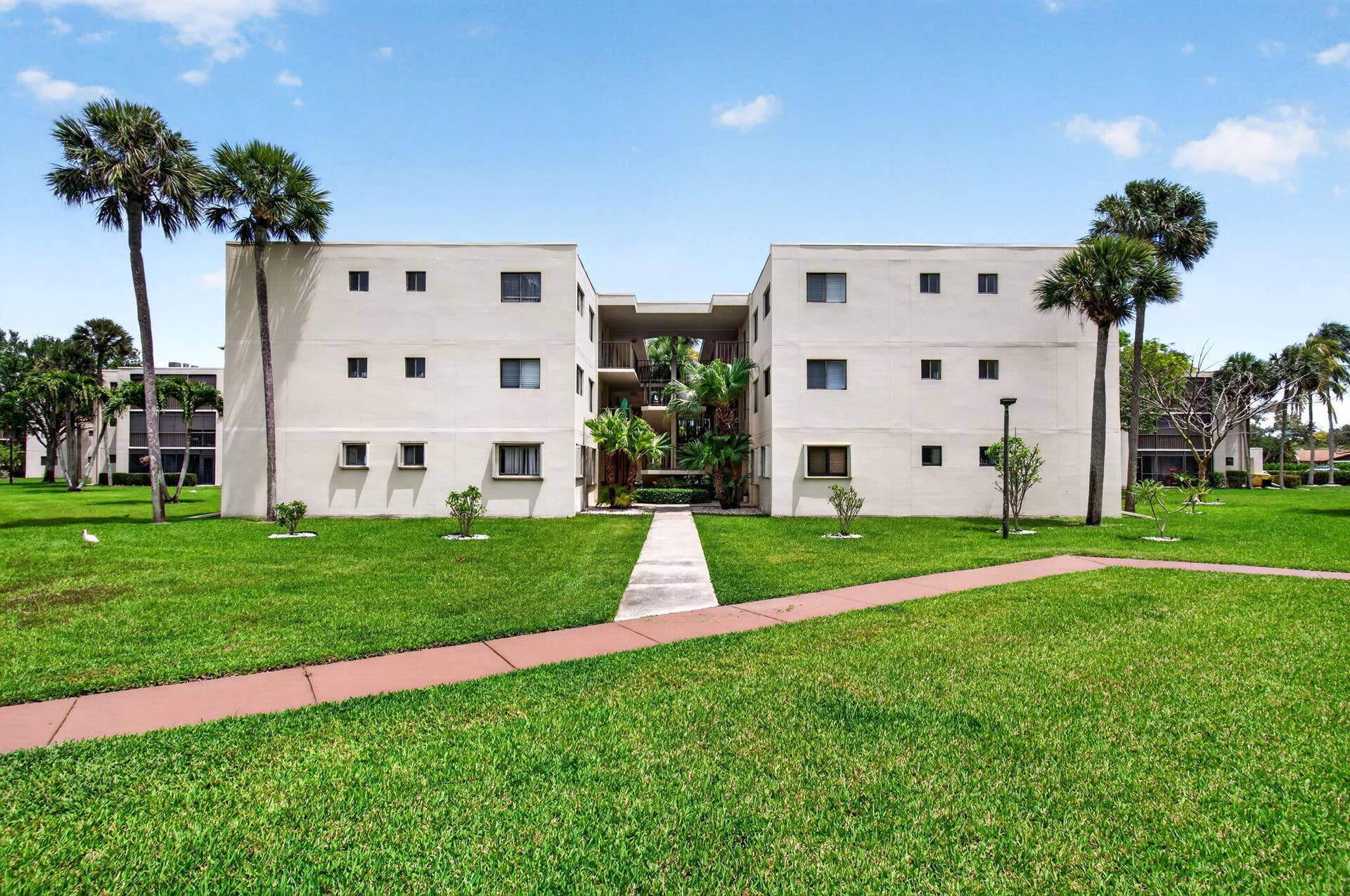 5340 Las Verdes Cr Las Verdes Circle, #109, Delray Beach, FL 33484 50-web-or-mls-DSC_7045