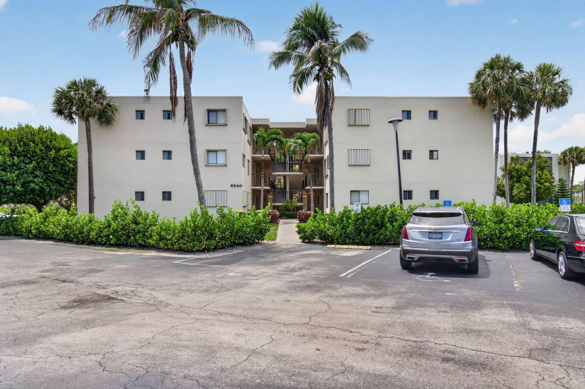 5340 Las Verdes Cr Las Verdes Circle, #109, Delray Beach, FL 33484 2-web-or-mls-DSC_6982