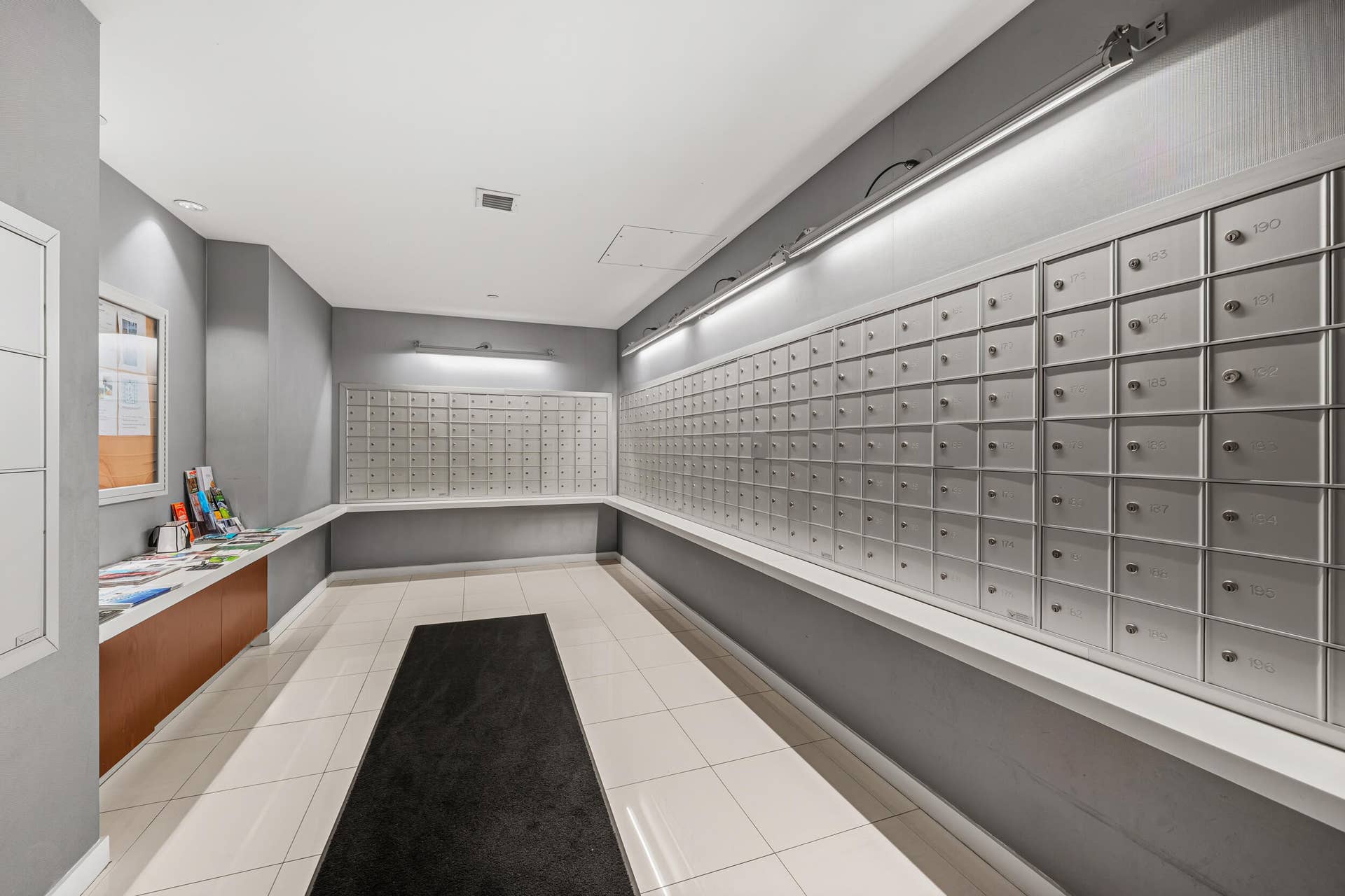 300 S Australian Avenue, #907, West Palm Beach, FL 33401 43-print-DSC00556