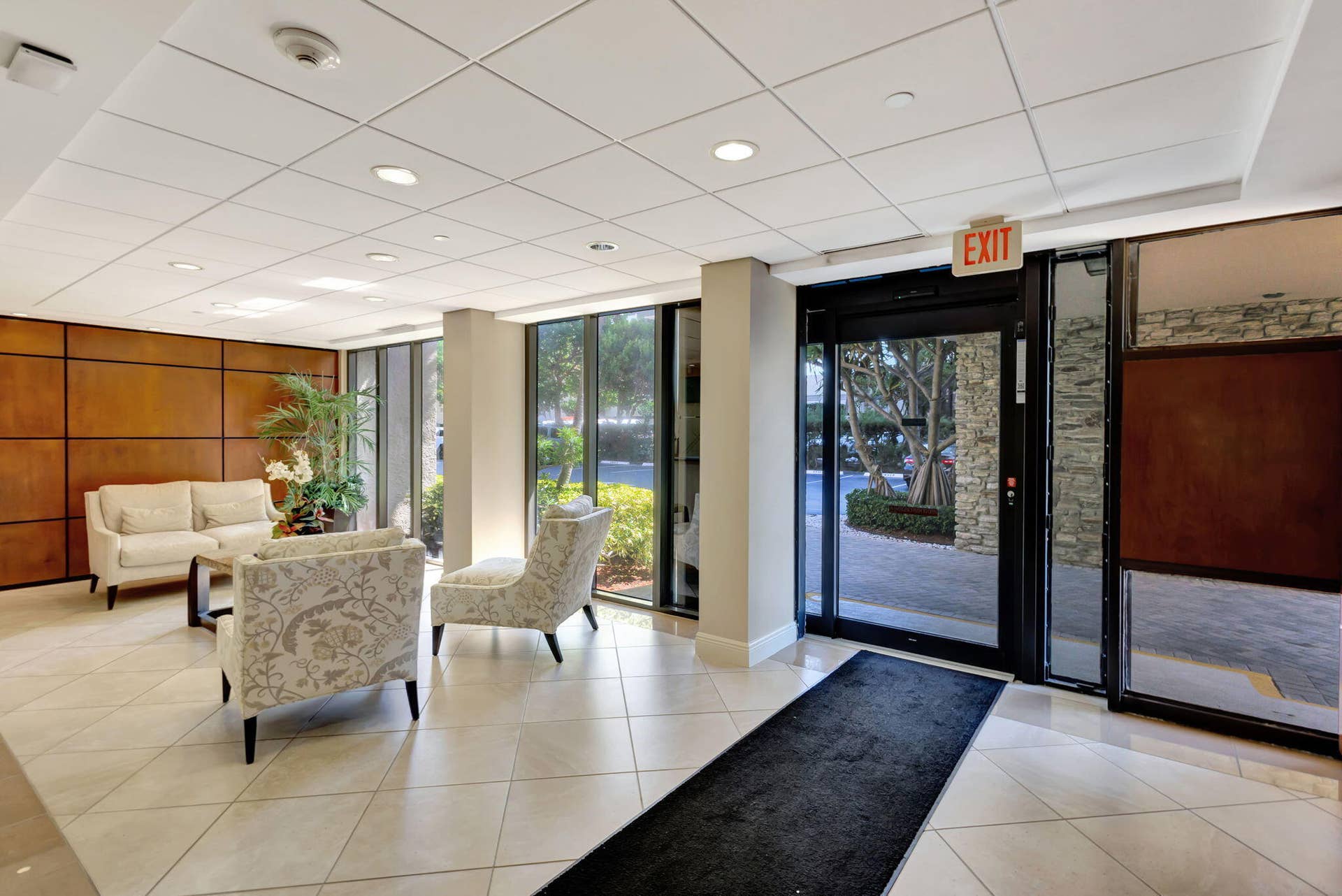 4200 N Ocean Drive, #2-1601, Singer Island, FL 33404 56-web-or-mls-55-print-52-web-or-mls-5D1