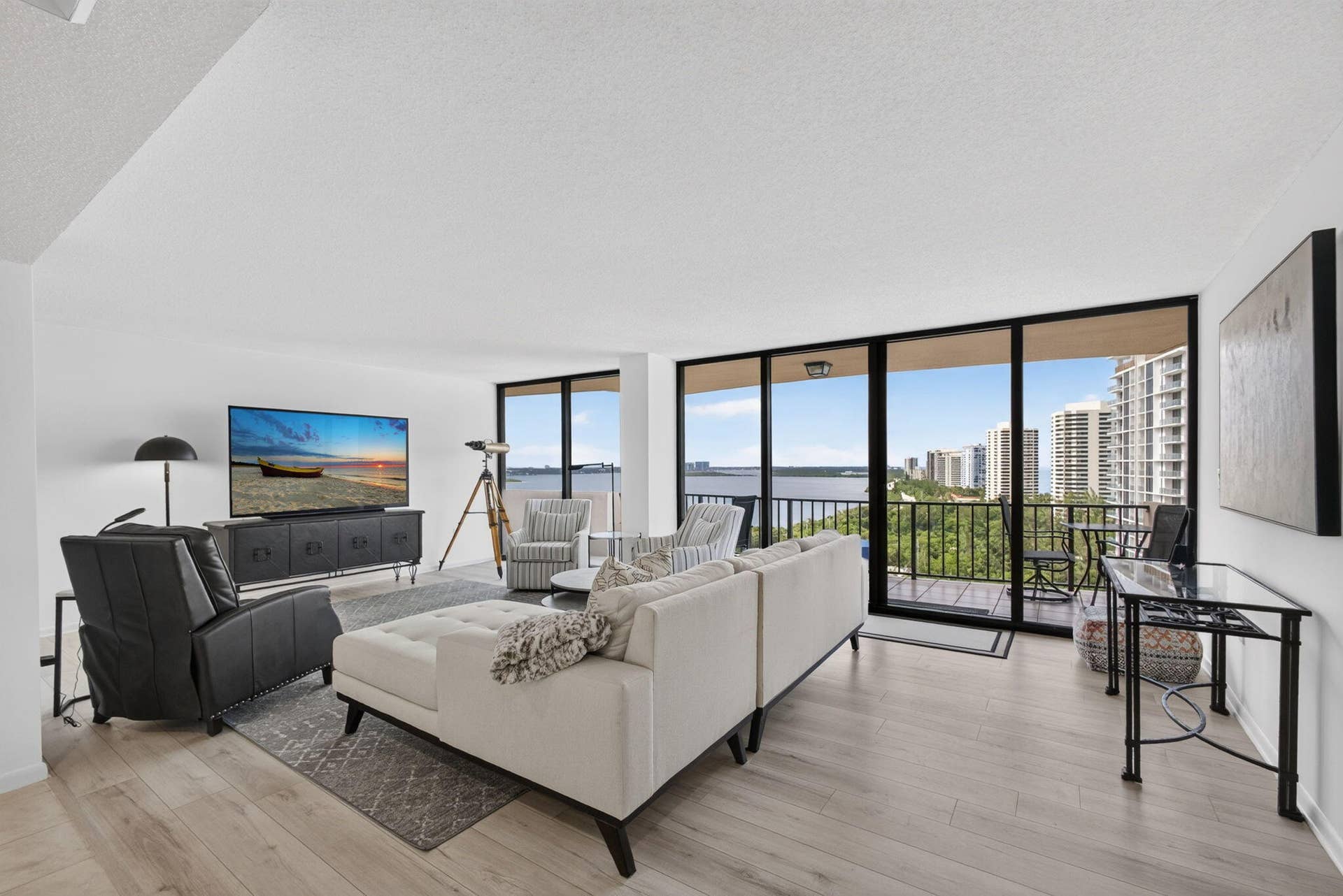 4200 N Ocean Drive, #2-1601, Singer Island, FL 33404 Living Room