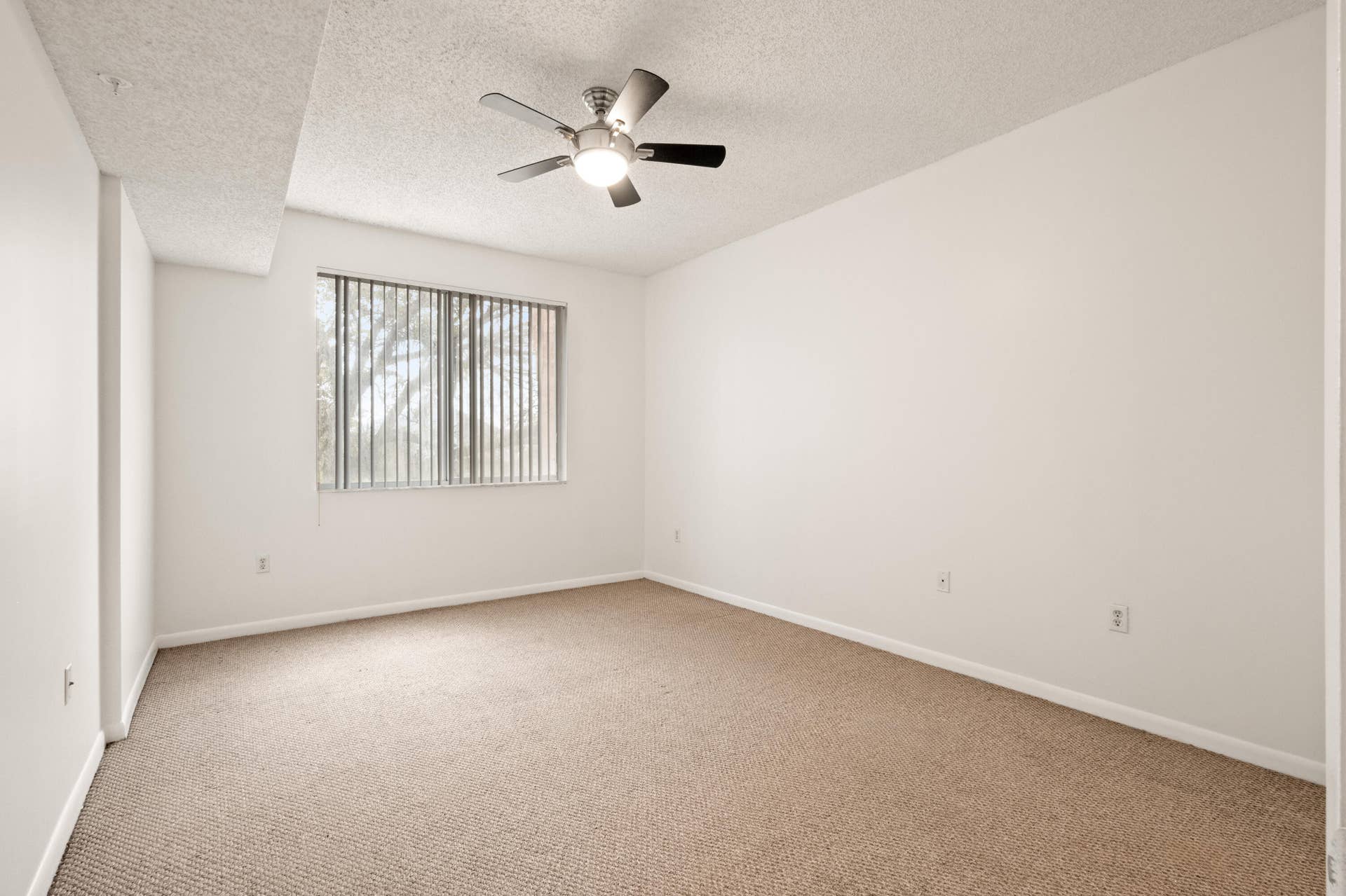 6960 SW 39TH Street, #E205, Davie, FL 33314 IMG_1289