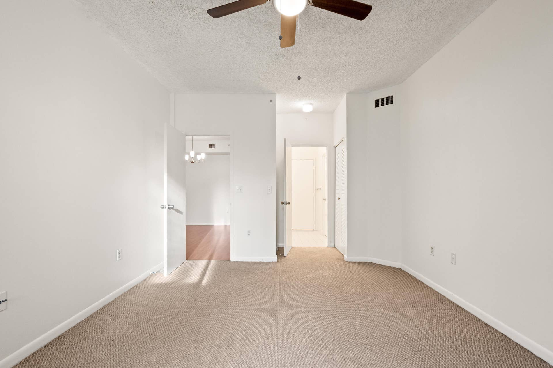 6960 SW 39TH Street, #E205, Davie, FL 33314 IMG_1268
