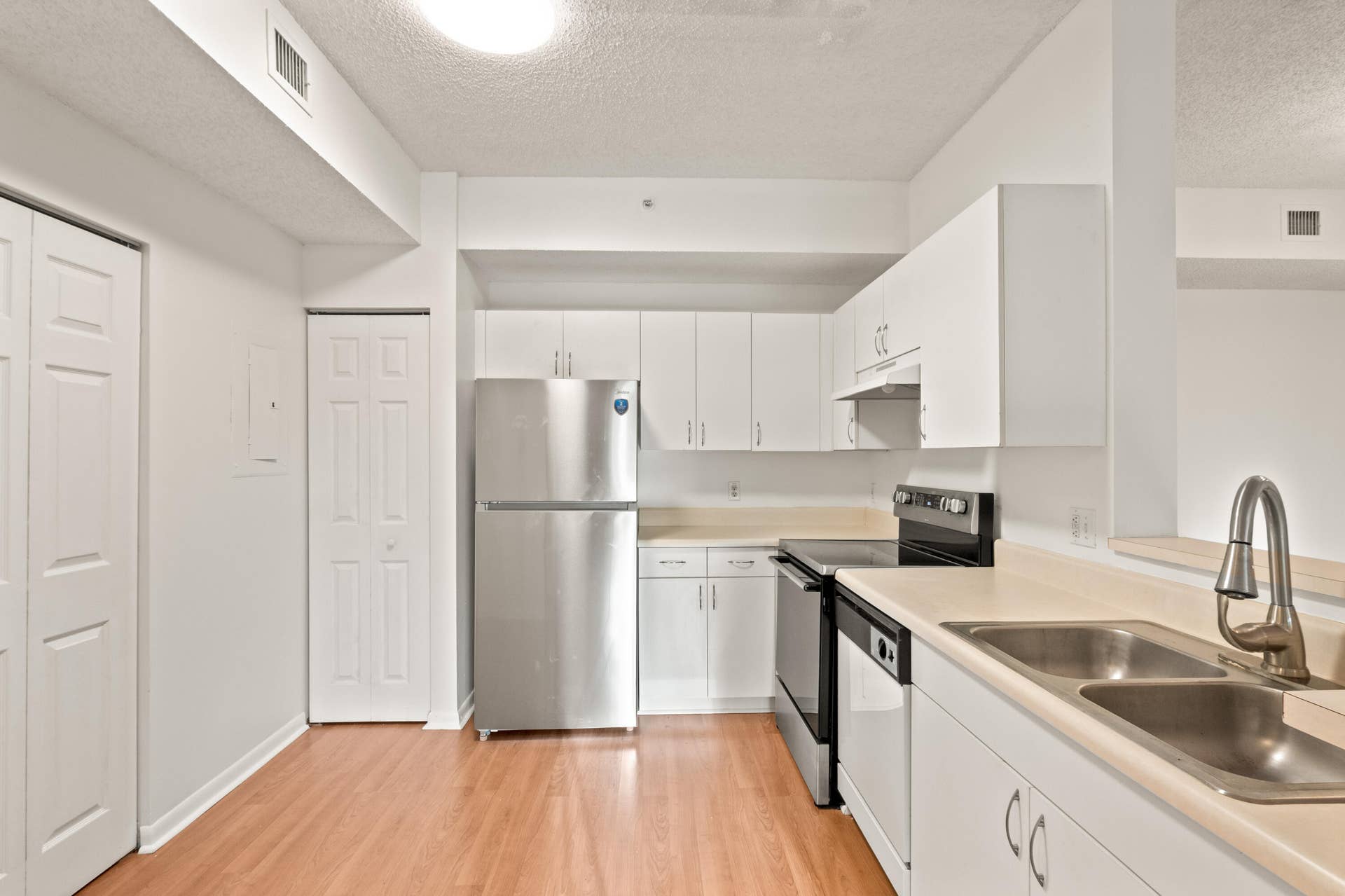 6960 SW 39TH Street, #E205, Davie, FL 33314 IMG_1280