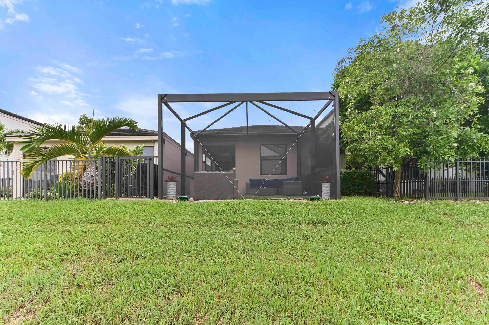 355 NW 33RD Lane, Pompano Beach, FL 33069 38 Backyard 04