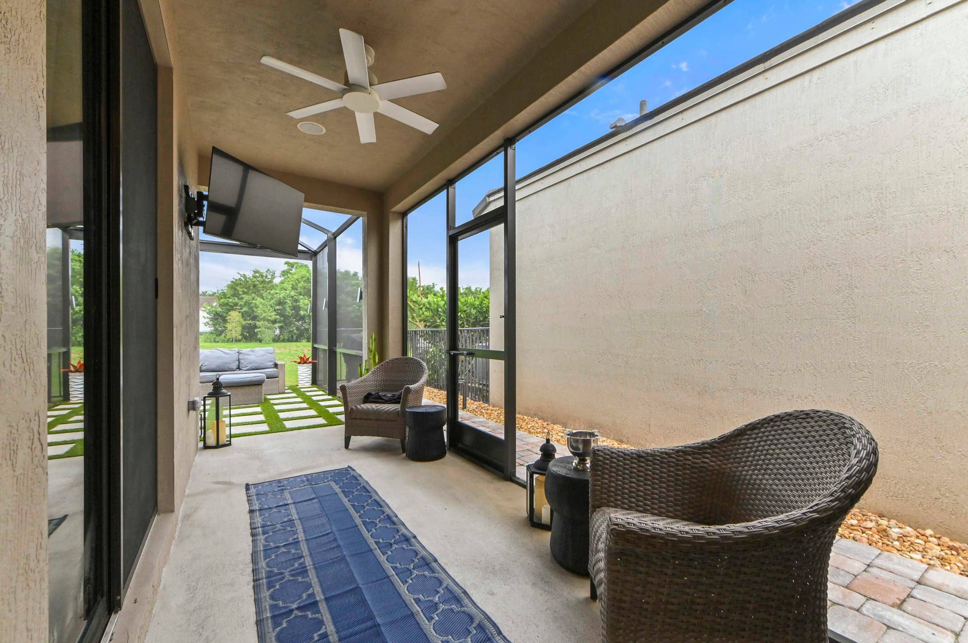 355 NW 33RD Lane, Pompano Beach, FL 33069 30 Patio 01
