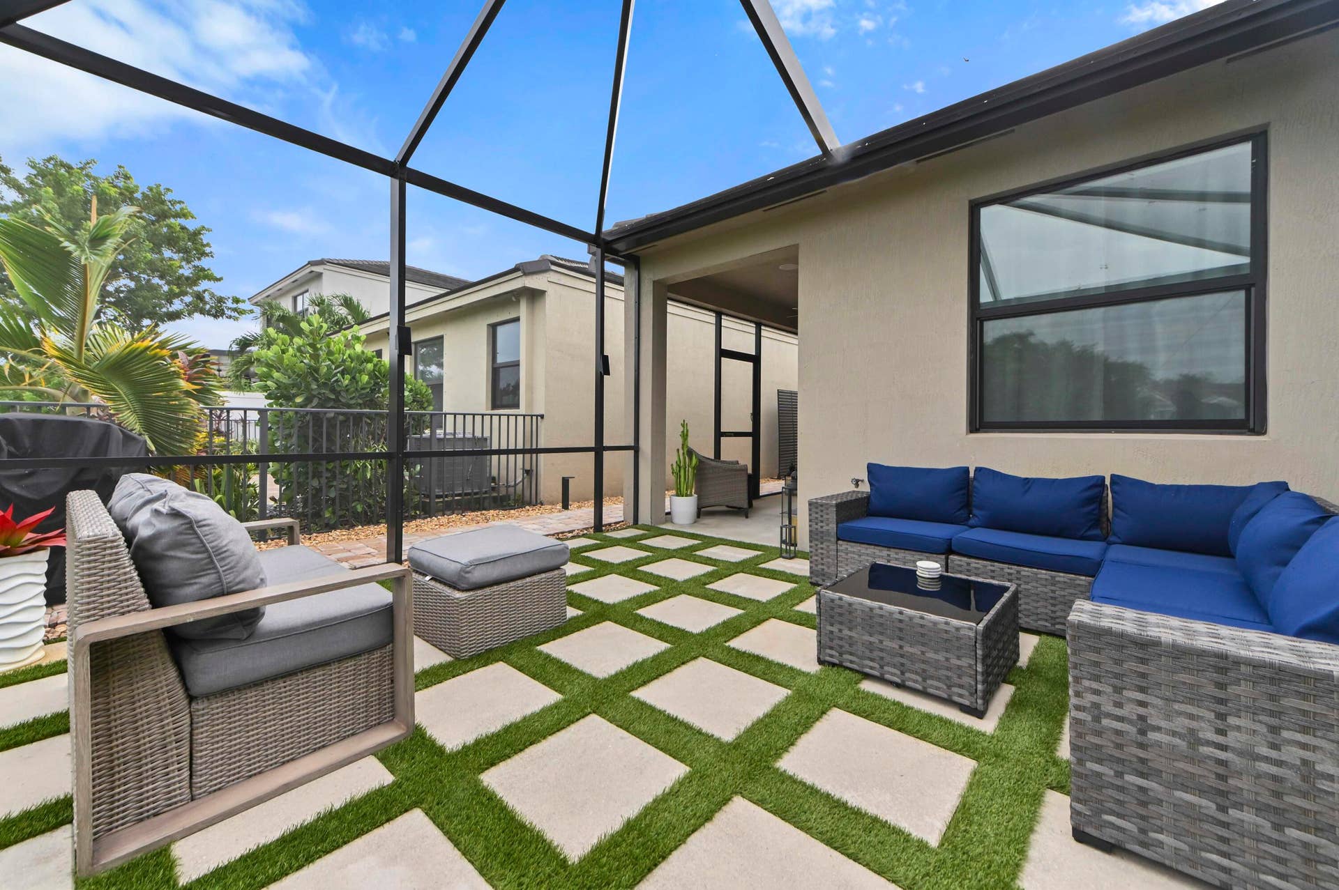 355 NW 33RD Lane, Pompano Beach, FL 33069 33 Patio 04