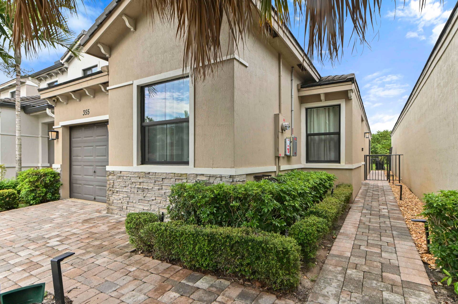 355 NW 33RD Lane, Pompano Beach, FL 33069 03 Front 03