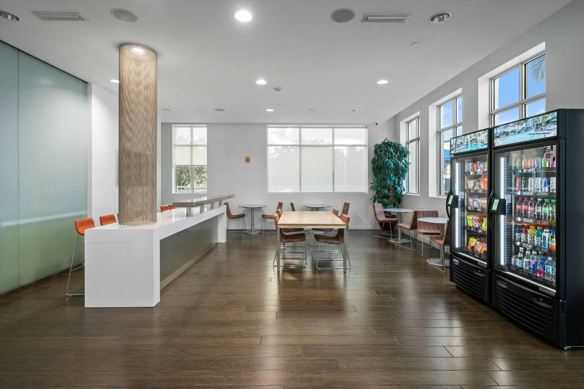 300 S AUSTRALIAN Avenue, #1103, West Palm Beach, West Palm Beach, FL 33401 tempImageONFmAa