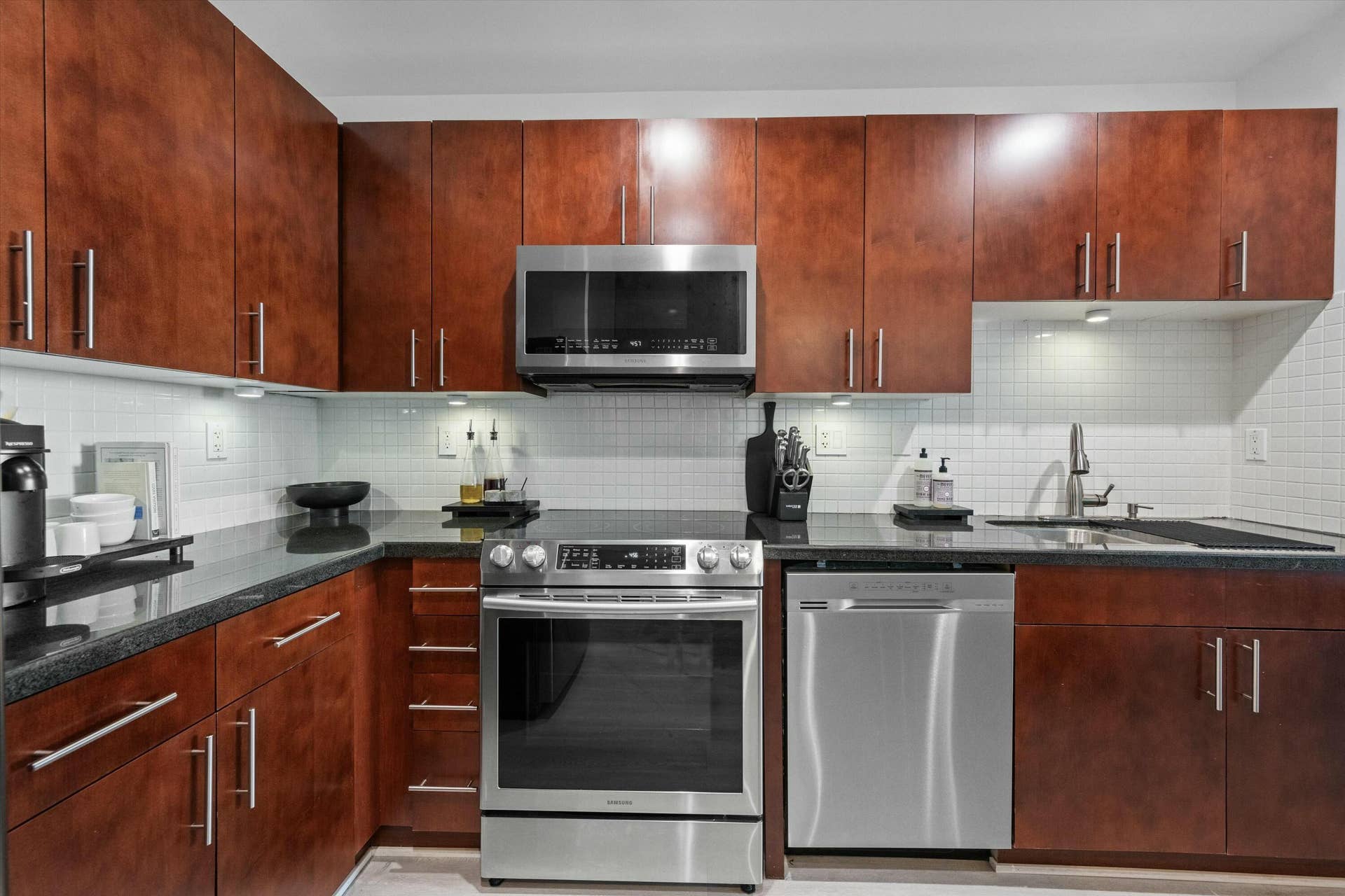 300 S AUSTRALIAN Avenue, #1103, West Palm Beach, West Palm Beach, FL 33401 tempImagedaaVo0