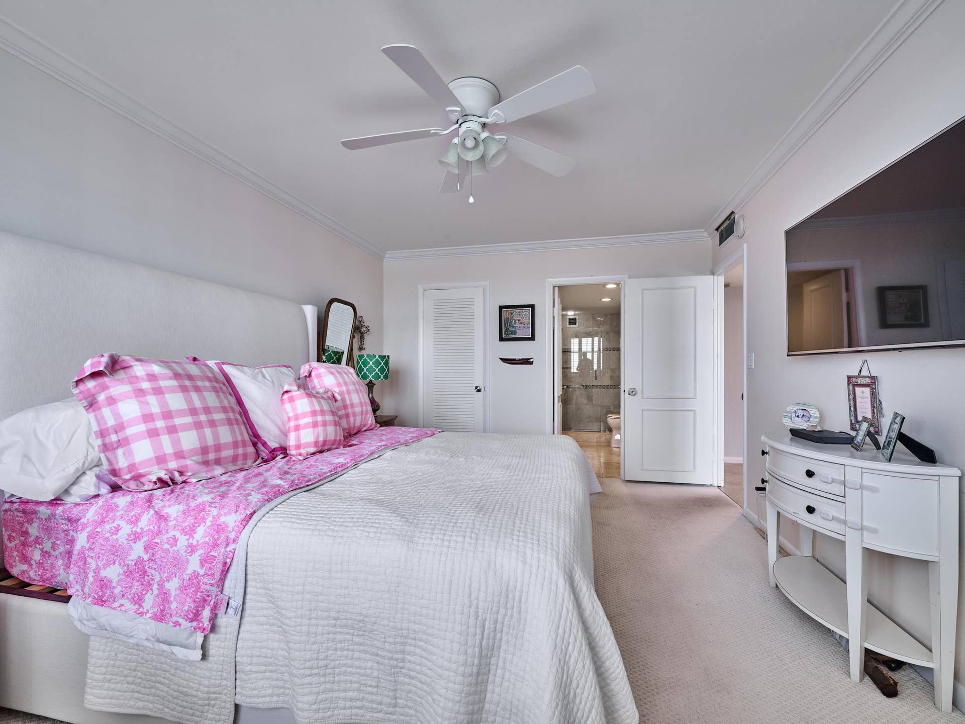 2600 N FLAGLER Drive, #3, West Palm Beach, FL 33407 C PYL 0040