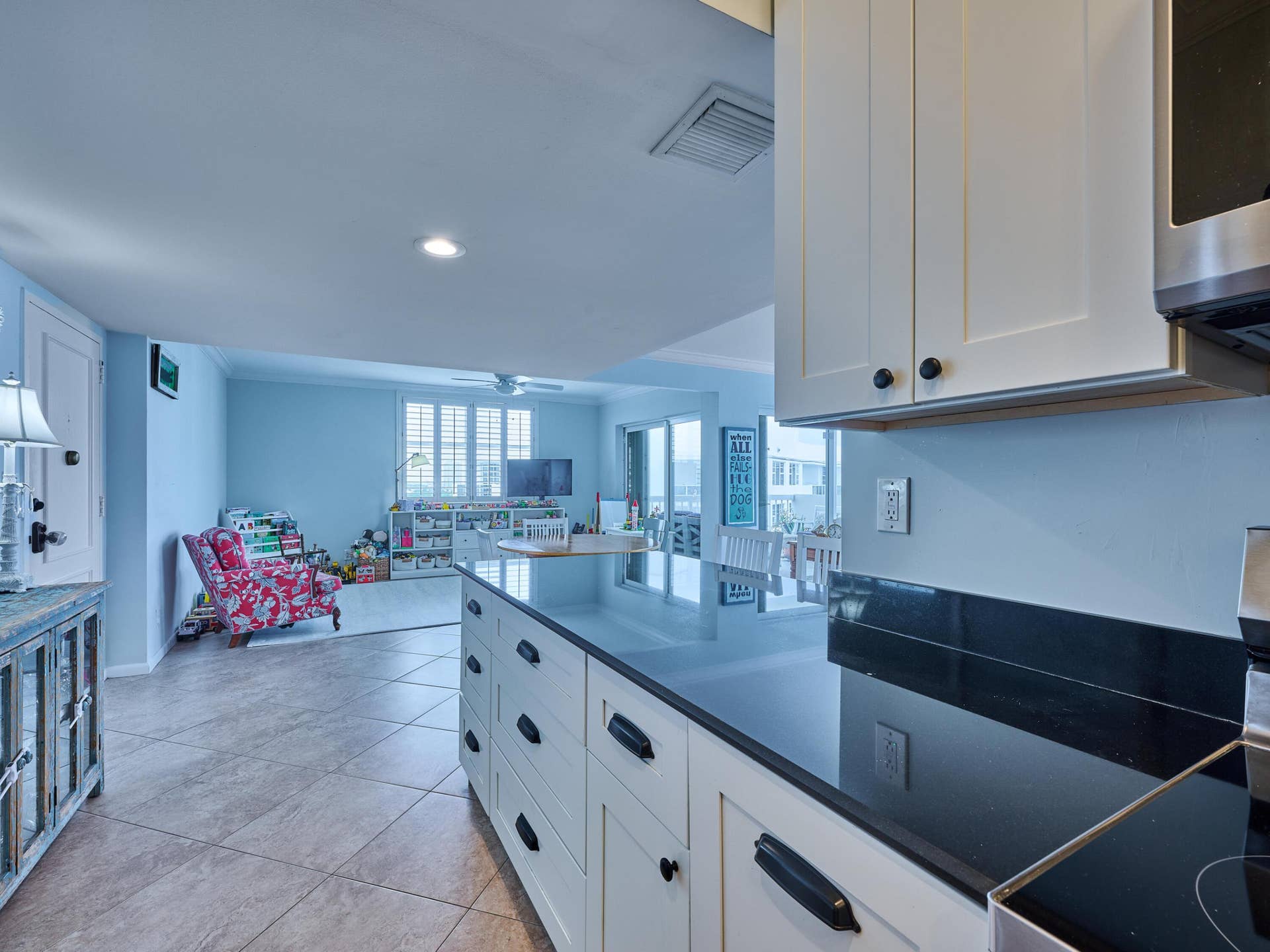 2600 N FLAGLER Drive, #3, West Palm Beach, FL 33407 C PYL 0013
