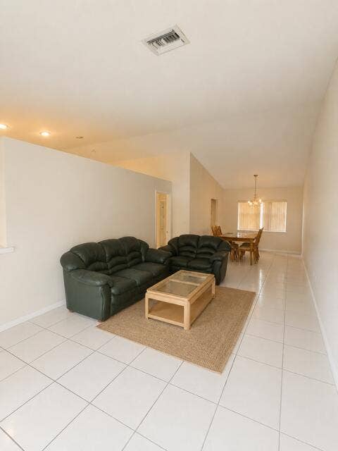 Entry/Living room
