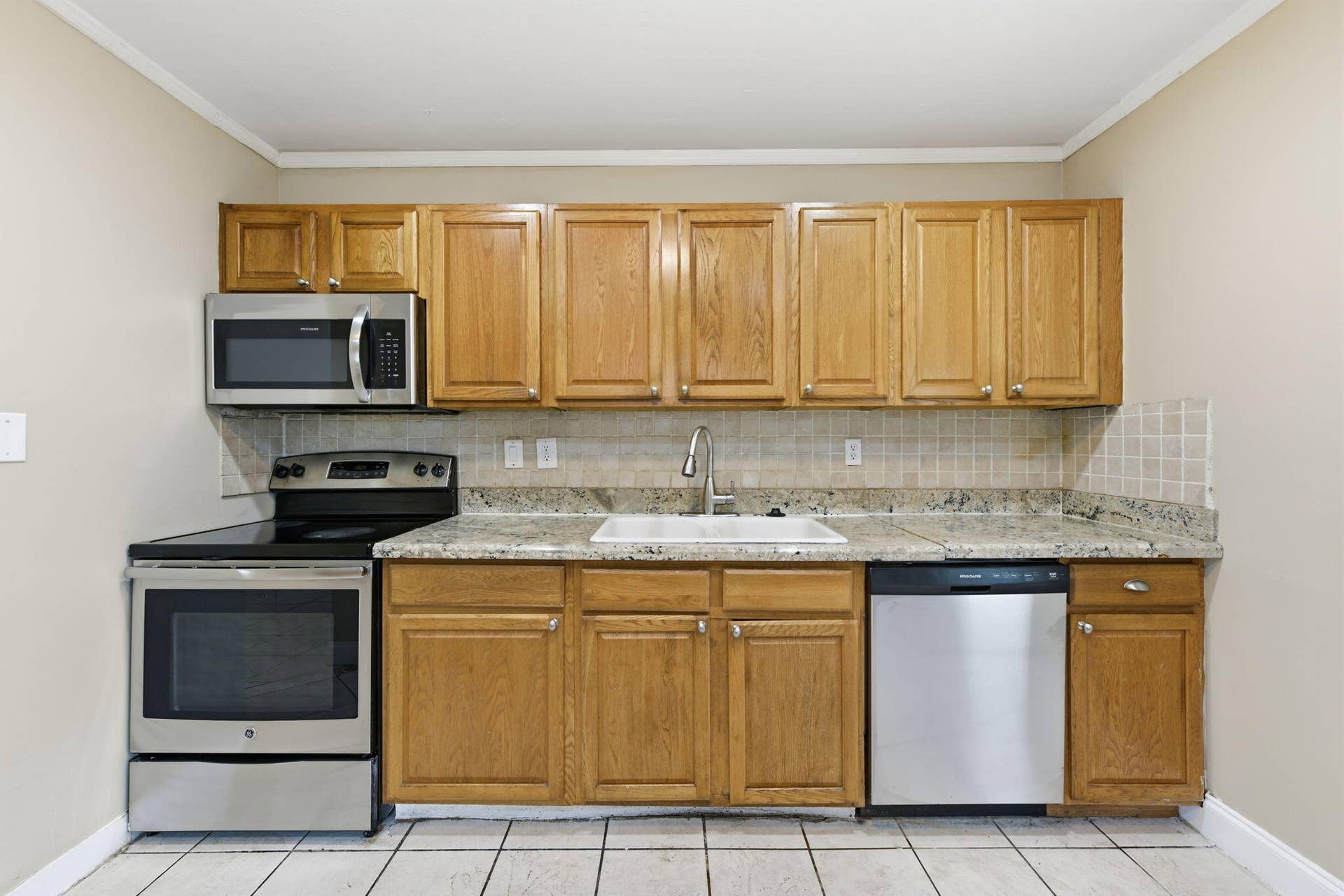 939 CHARLES Street, West Palm Beach, FL 33401 008_ListerPros