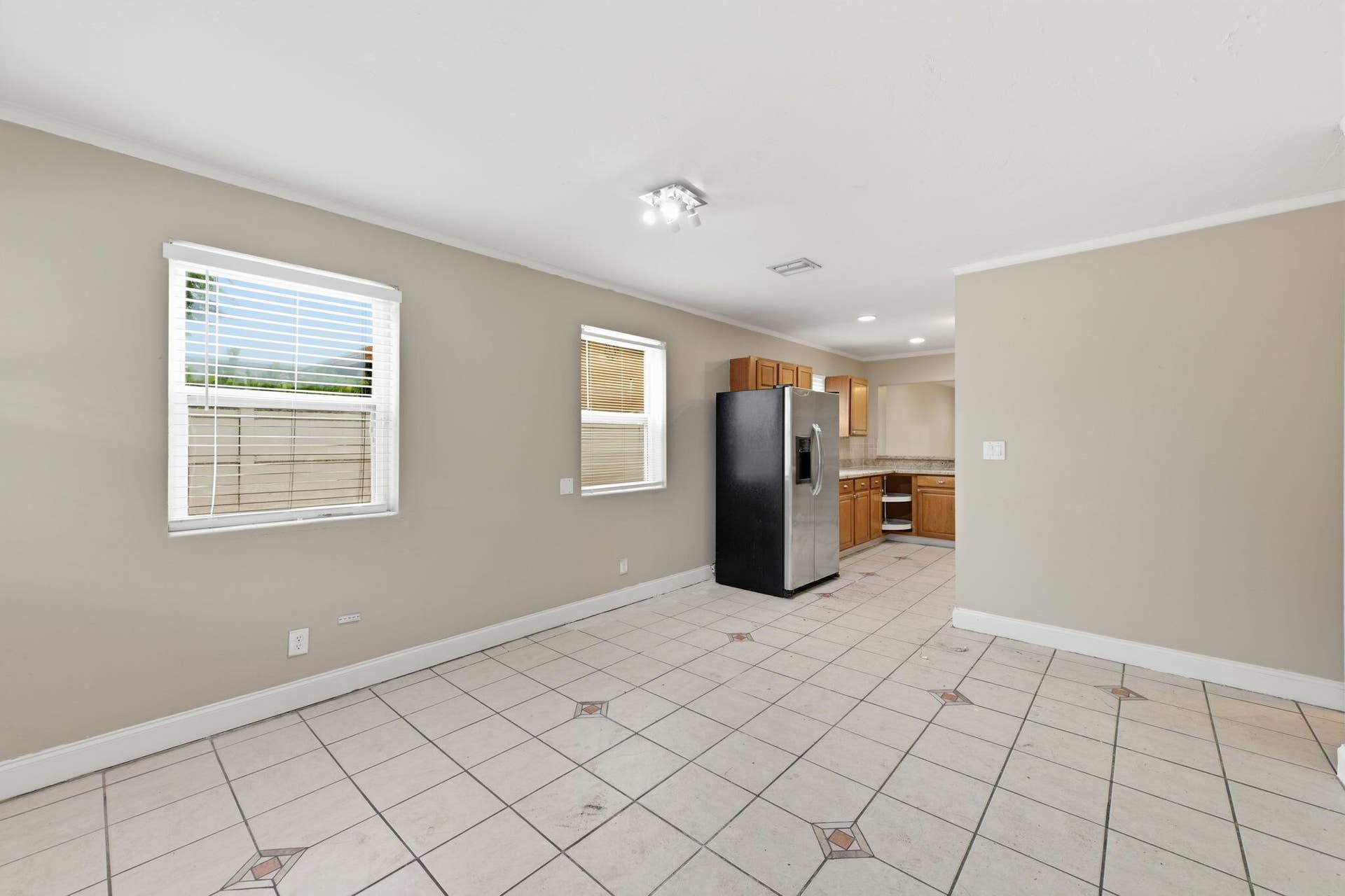 939 CHARLES Street, West Palm Beach, FL 33401 027_ListerPros