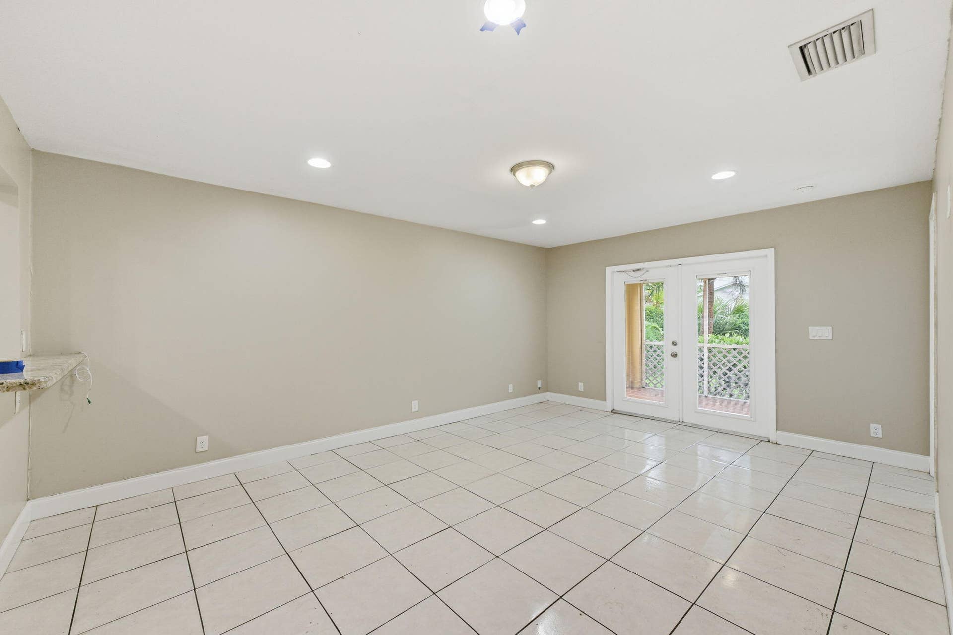 939 CHARLES Street, West Palm Beach, FL 33401 005_ListerPros