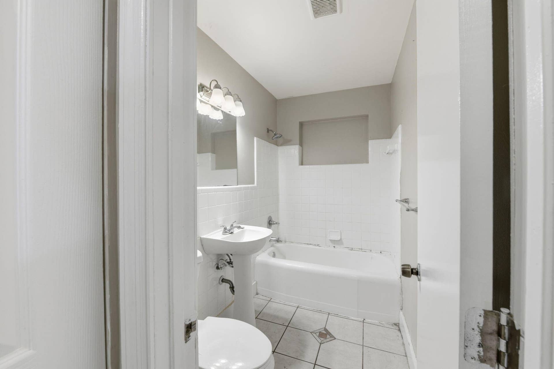 939 CHARLES Street, West Palm Beach, FL 33401 023_ListerPros