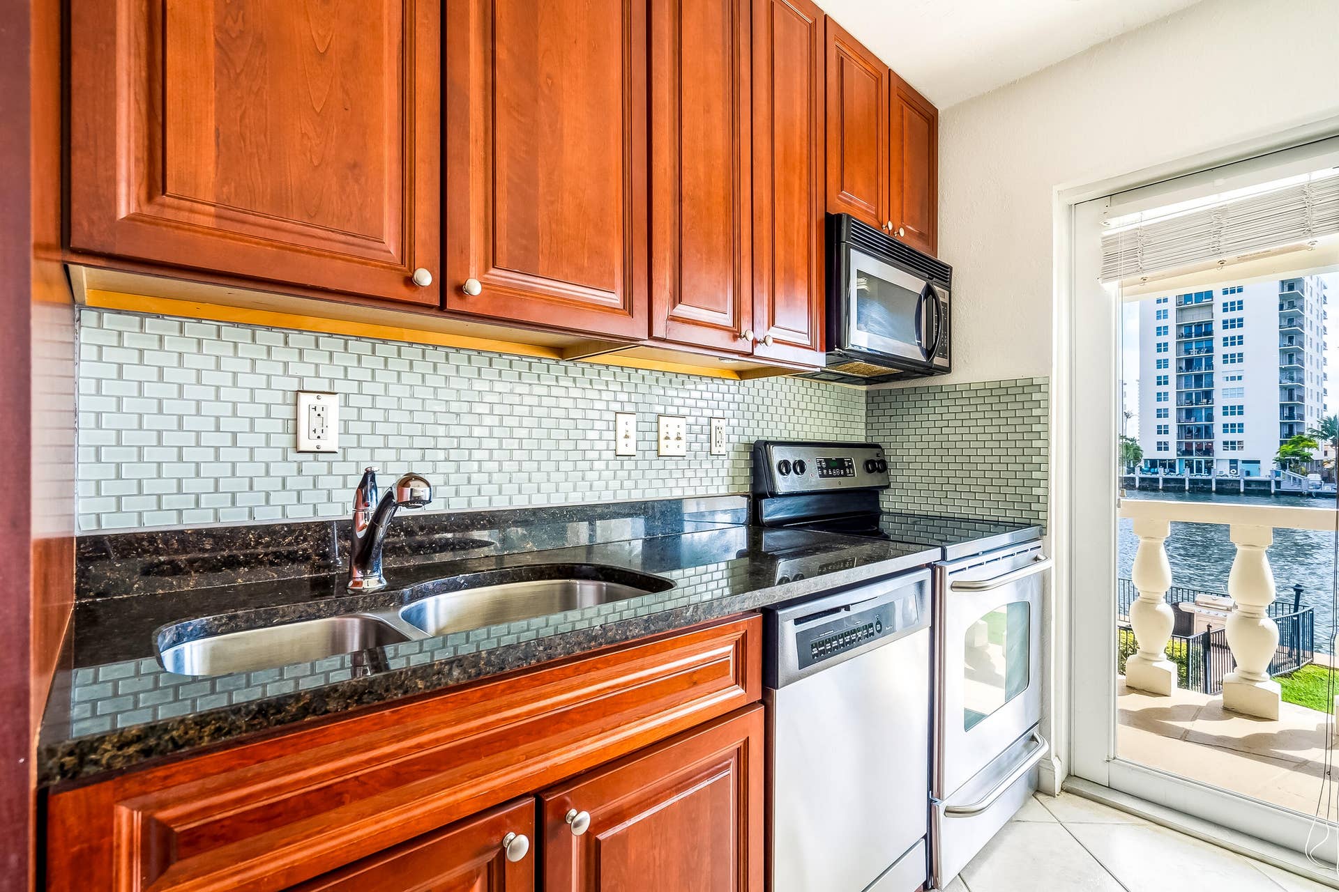 2895 NE 32ND Street, #207, Fort Lauderdale, Fort Lauderdale, FL 33306 2895_32_207 08