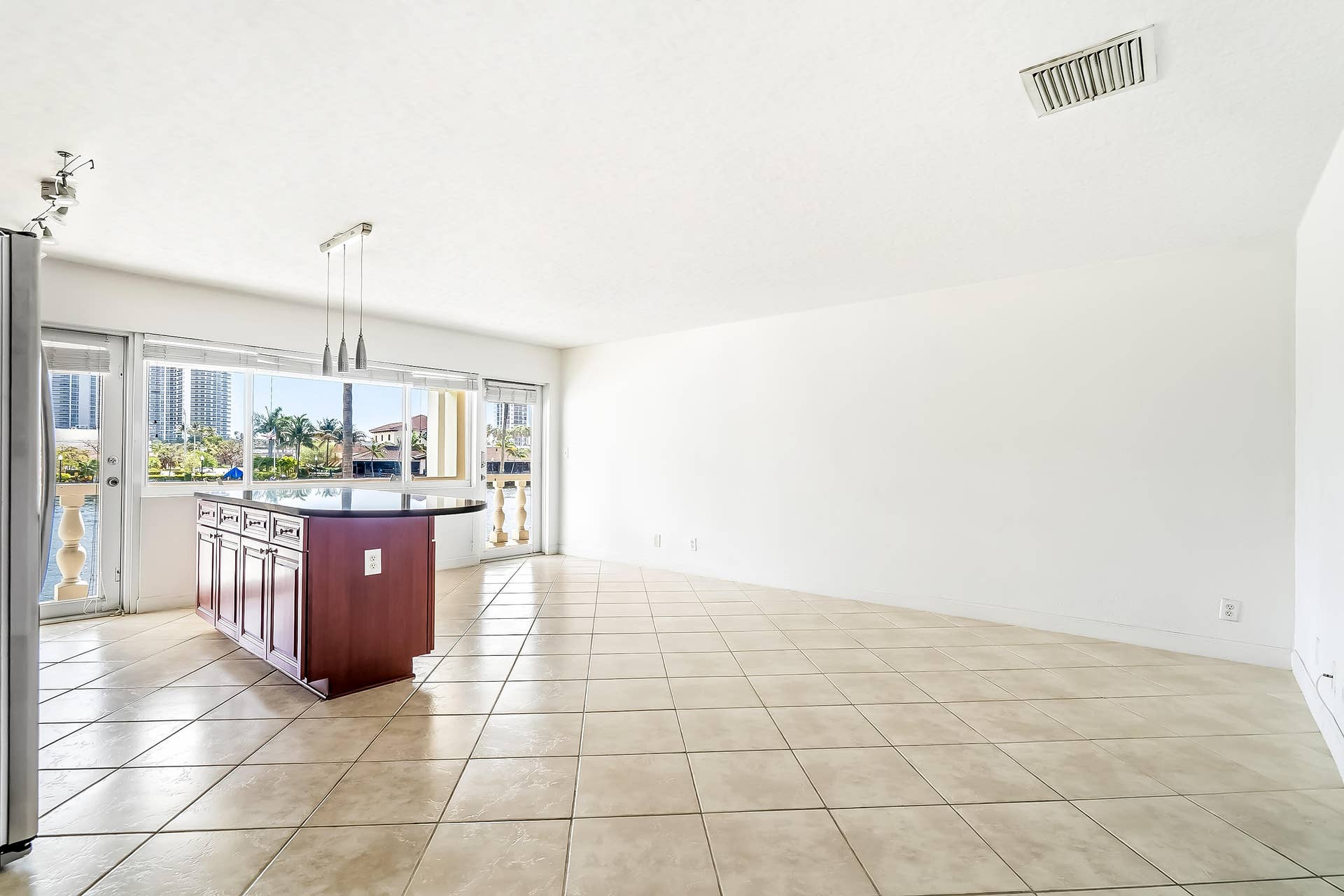 2895 NE 32ND Street, #207, Fort Lauderdale, Fort Lauderdale, FL 33306 2895_32_207 06