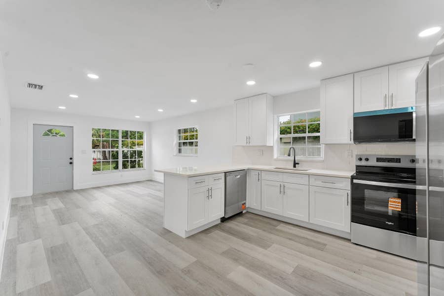 Property photo for 441 NW 2ND Avenue, Deerfield Beach, FL