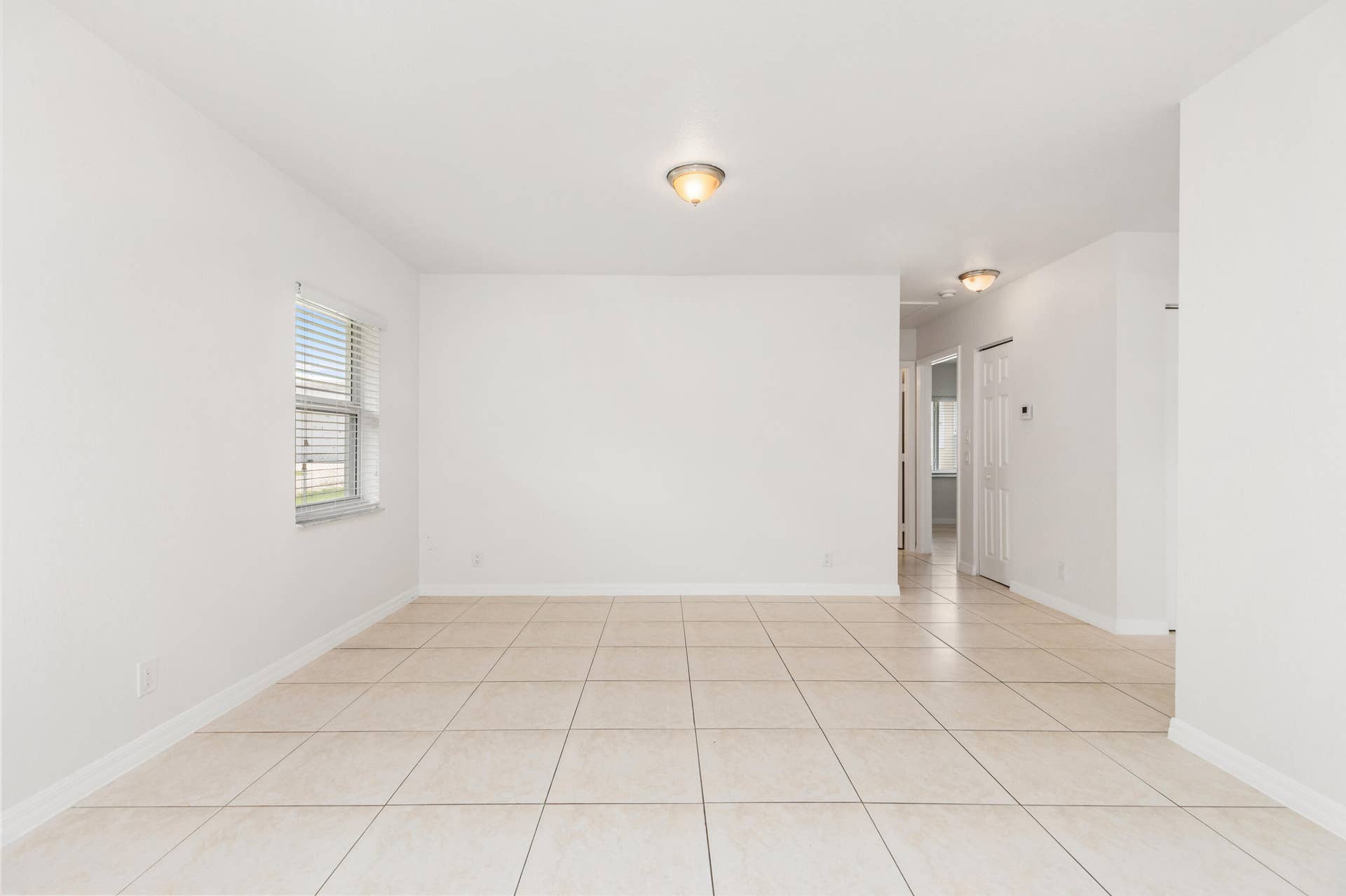 24 SW 6th Street, #2, Hallandale Beach, FL 33009 1I6A4494