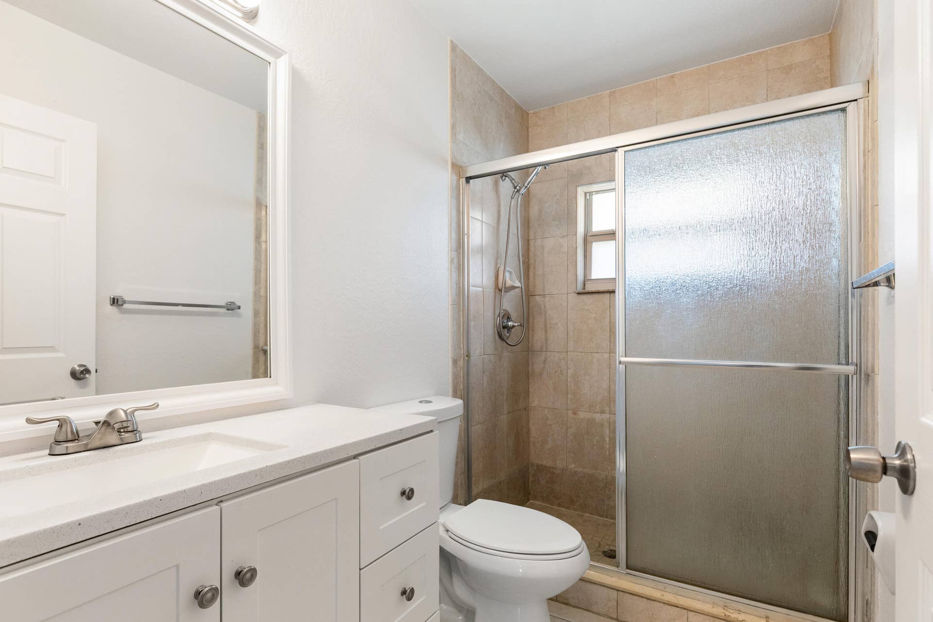 24 SW 6th Street, #2, Hallandale Beach, FL 33009 1I6A4492