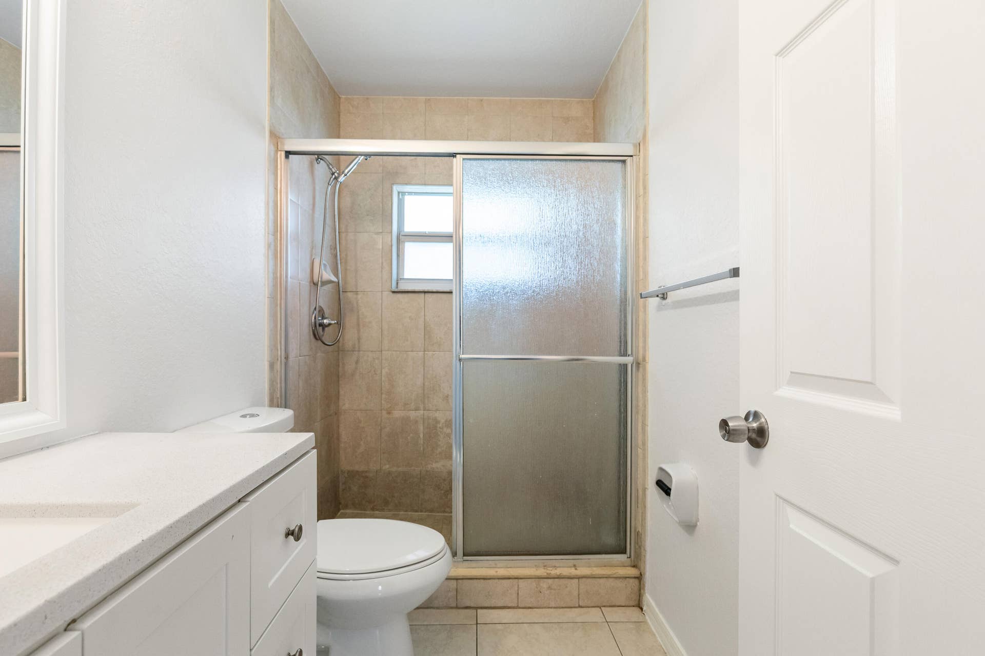 24 SW 6th Street, #2, Hallandale Beach, FL 33009 1I6A4493
