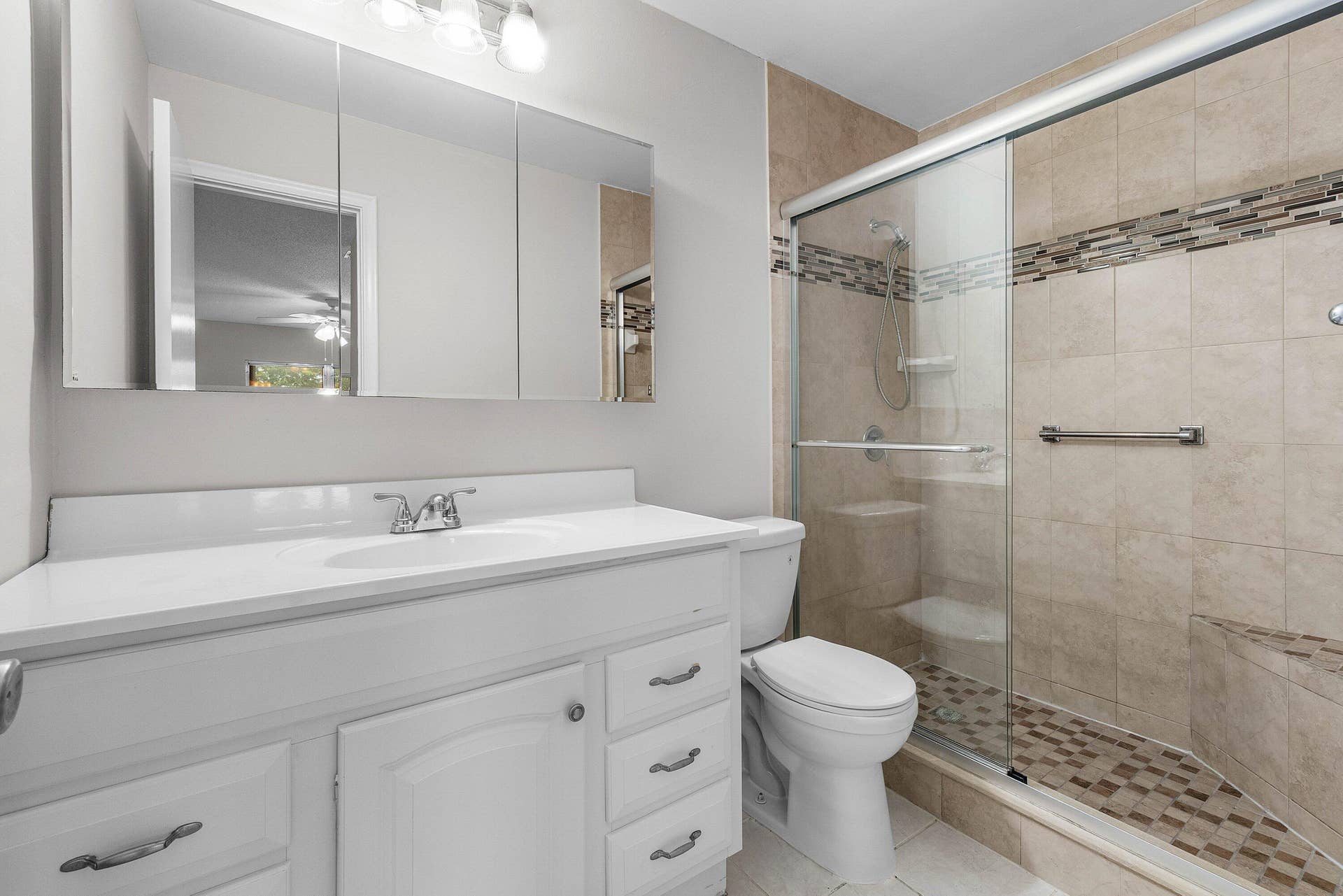 14605 Lucy Drive, Delray Beach, FL 33484 Primary Bathroom