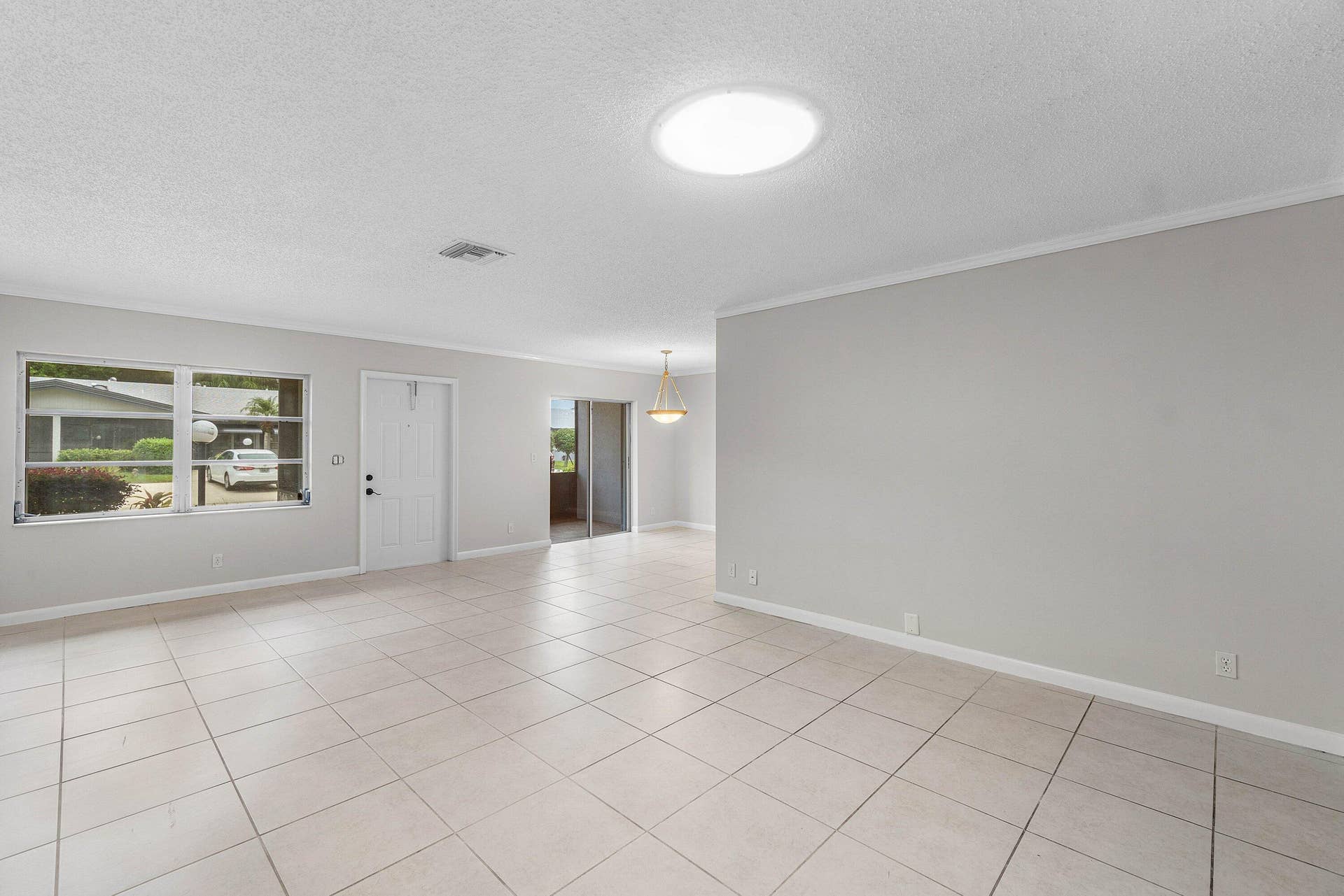 14605 Lucy Drive, Delray Beach, FL 33484 Living Room