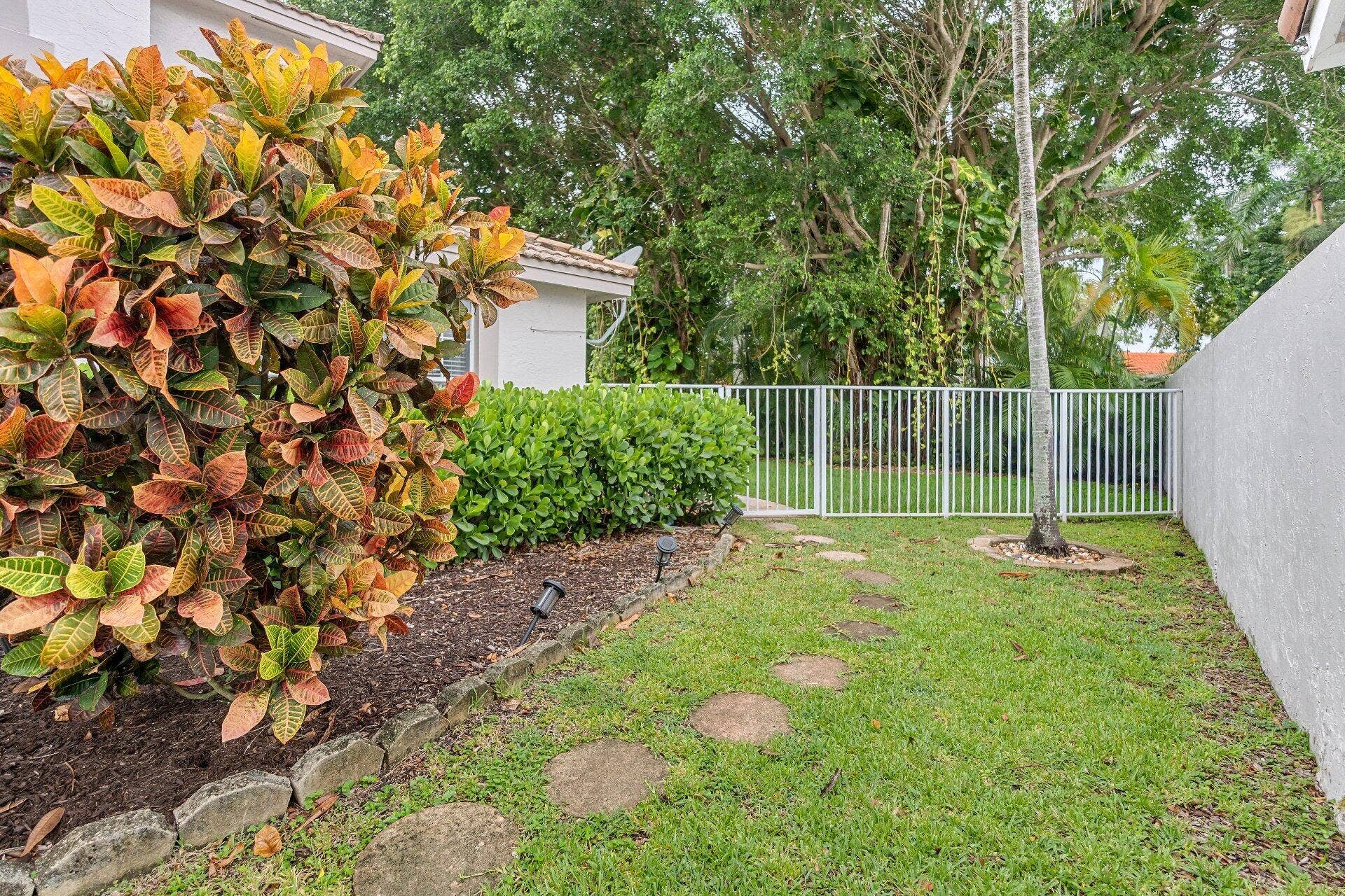 10811 BEXLEY Boulevard, Boca Raton, FL 33428 dsc09407-dsc09409