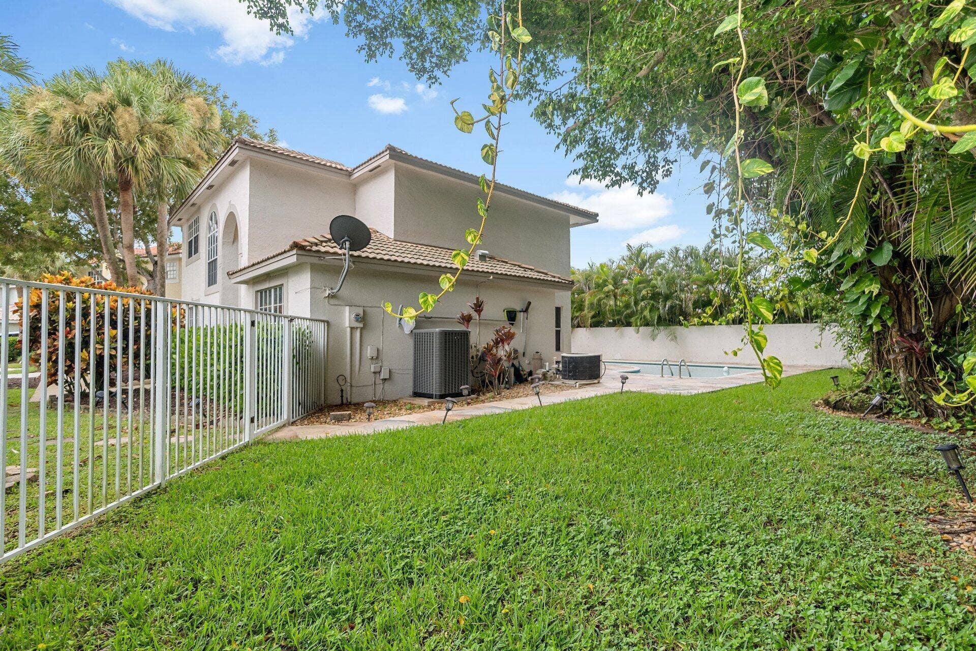 10811 BEXLEY Boulevard, Boca Raton, FL 33428 dsc09404-dsc09406
