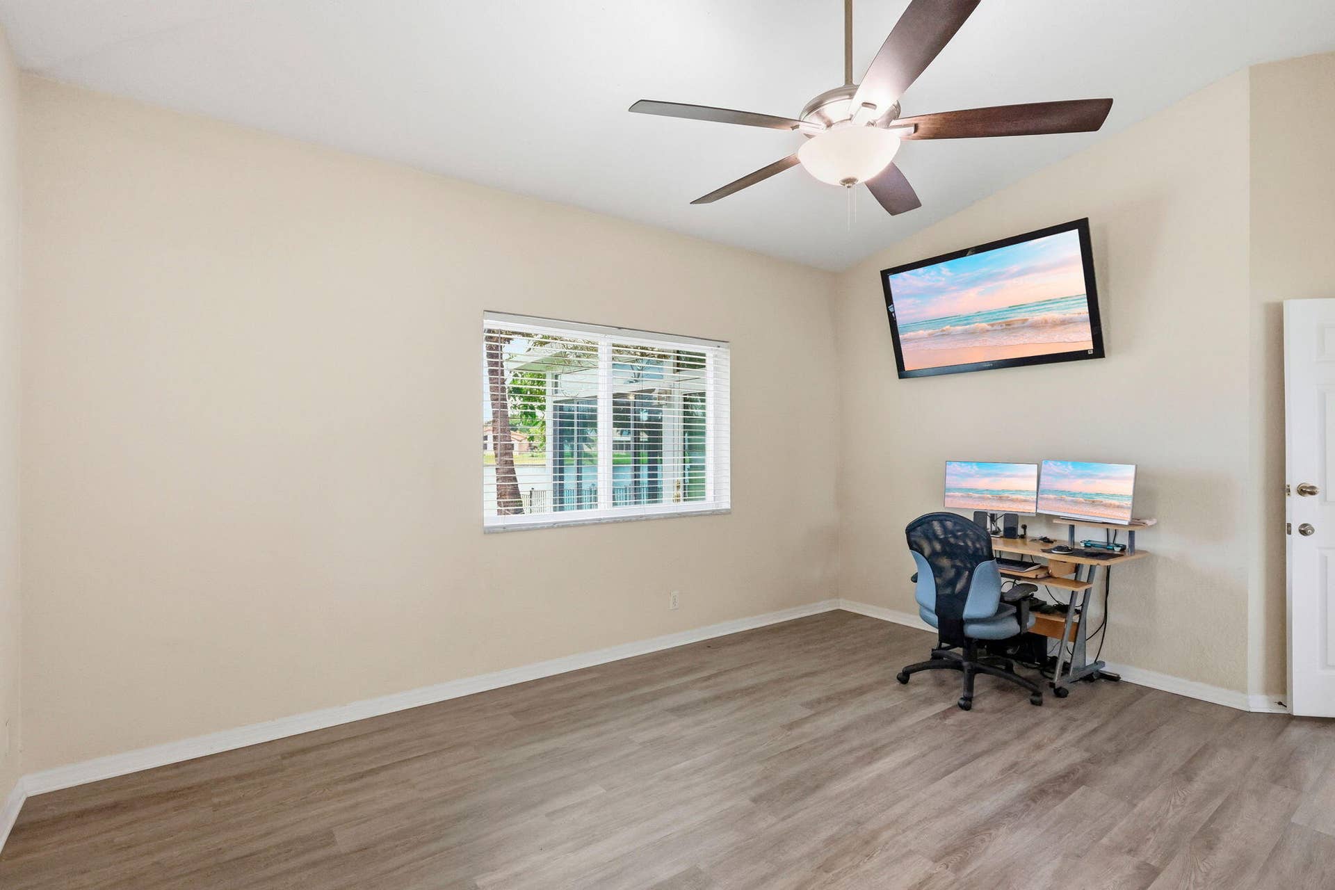 1343 SW 44TH Terrace, Deerfield Beach, Deerfield Beach, FL 33442 15-web-or-mls-015_0E2A8128_with_tv