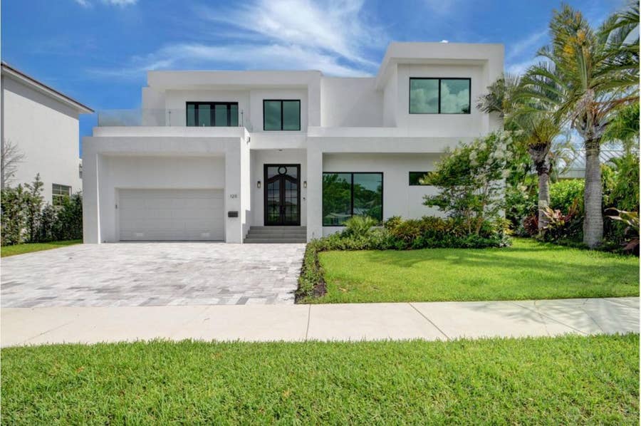 Property photo for 120 Summa Street, West Palm Beach, FL