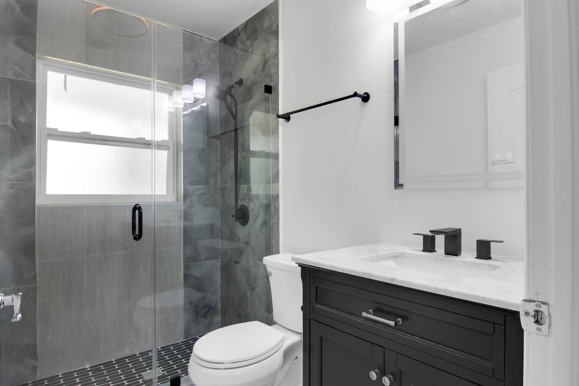 14817 97TH Road N, The Acreage, FL 33412 2nd bathroom
