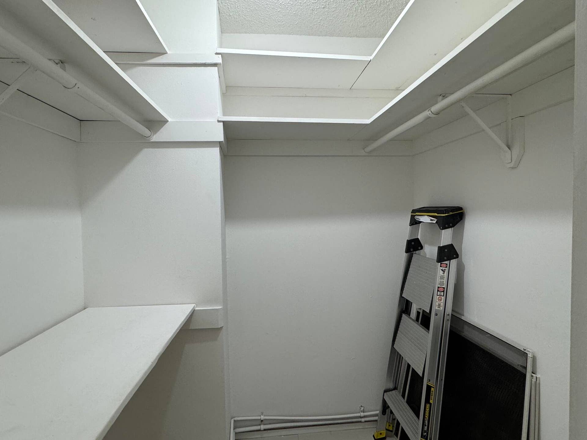 305 N POMPANO BEACH Boulevard, #307, Pompano Beach, Pompano Beach, FL 33062 JH 307 walk-in closet