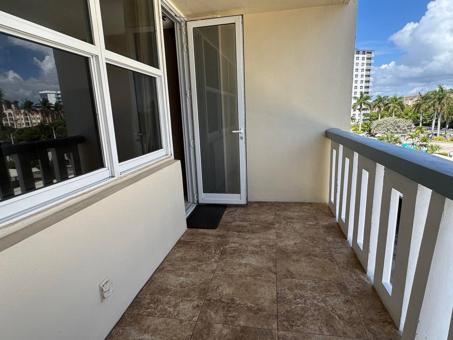 305 N POMPANO BEACH Boulevard, #307, Pompano Beach, Pompano Beach, FL 33062 JH 307 balcony