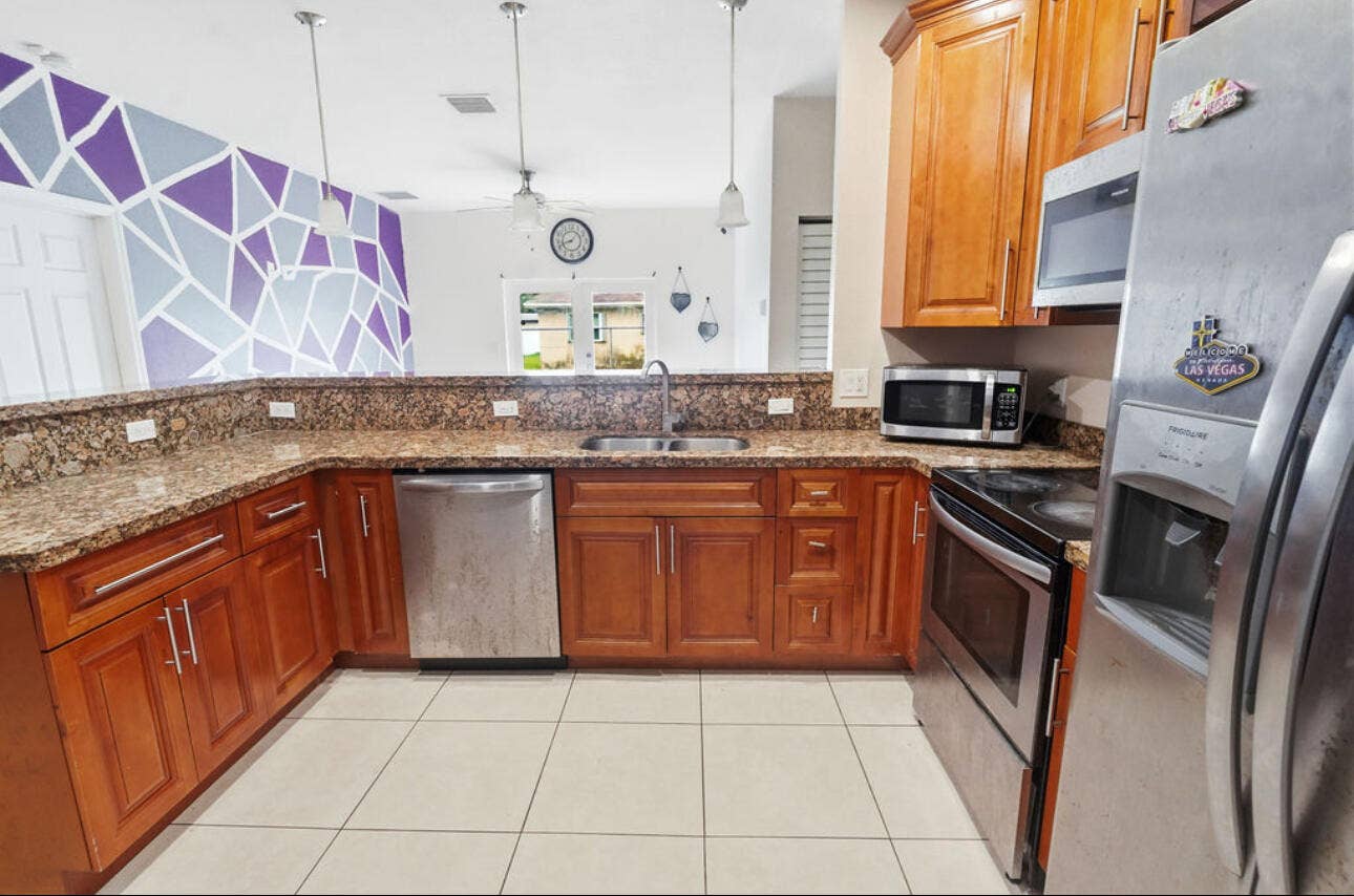 2430 NW 13TH Street, Pompano Beach, FL 33069 IMG_6931