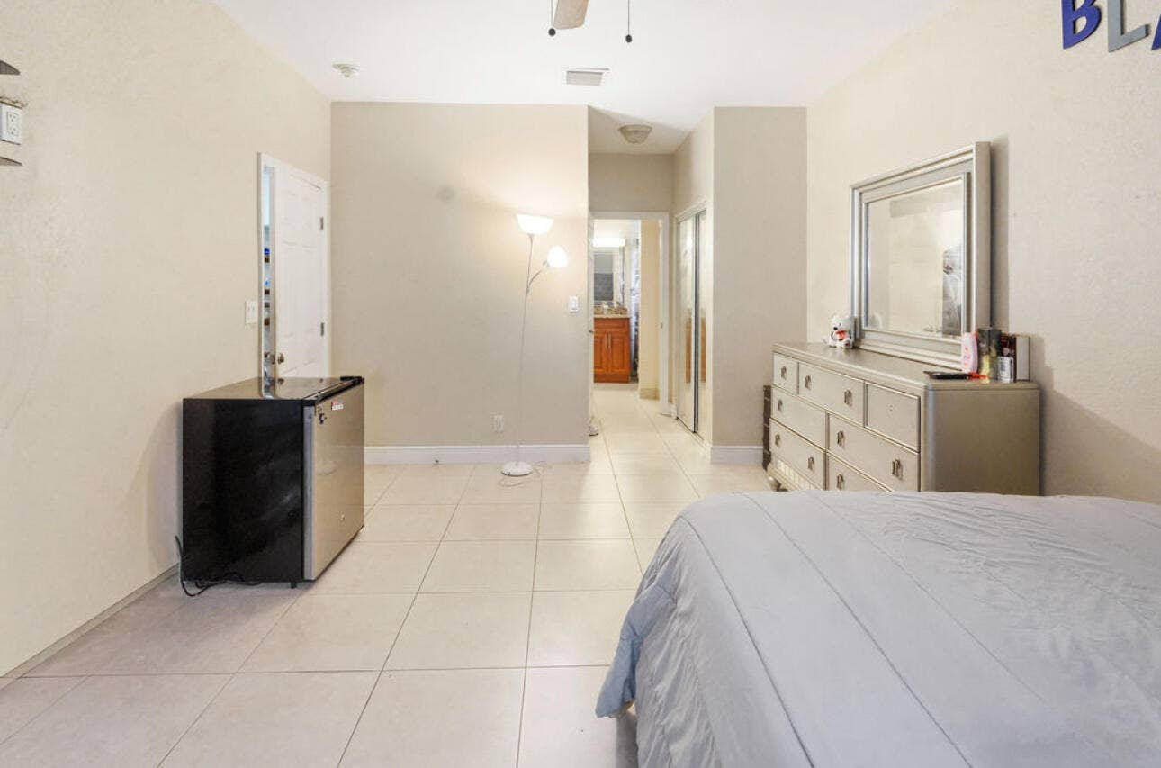 2430 NW 13TH Street, Pompano Beach, FL 33069 IMG_6935