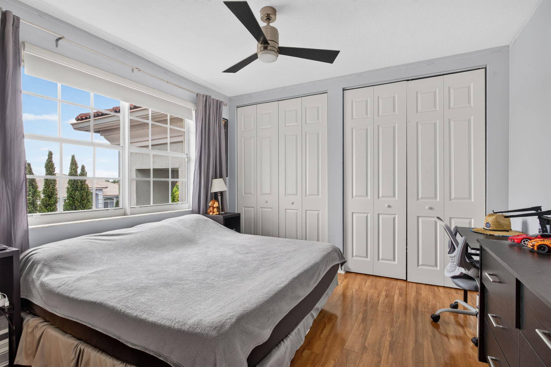 577 NW 120TH Drive, Coral Springs, FL 33071 Second bedroom with Jack and Jill bathroom