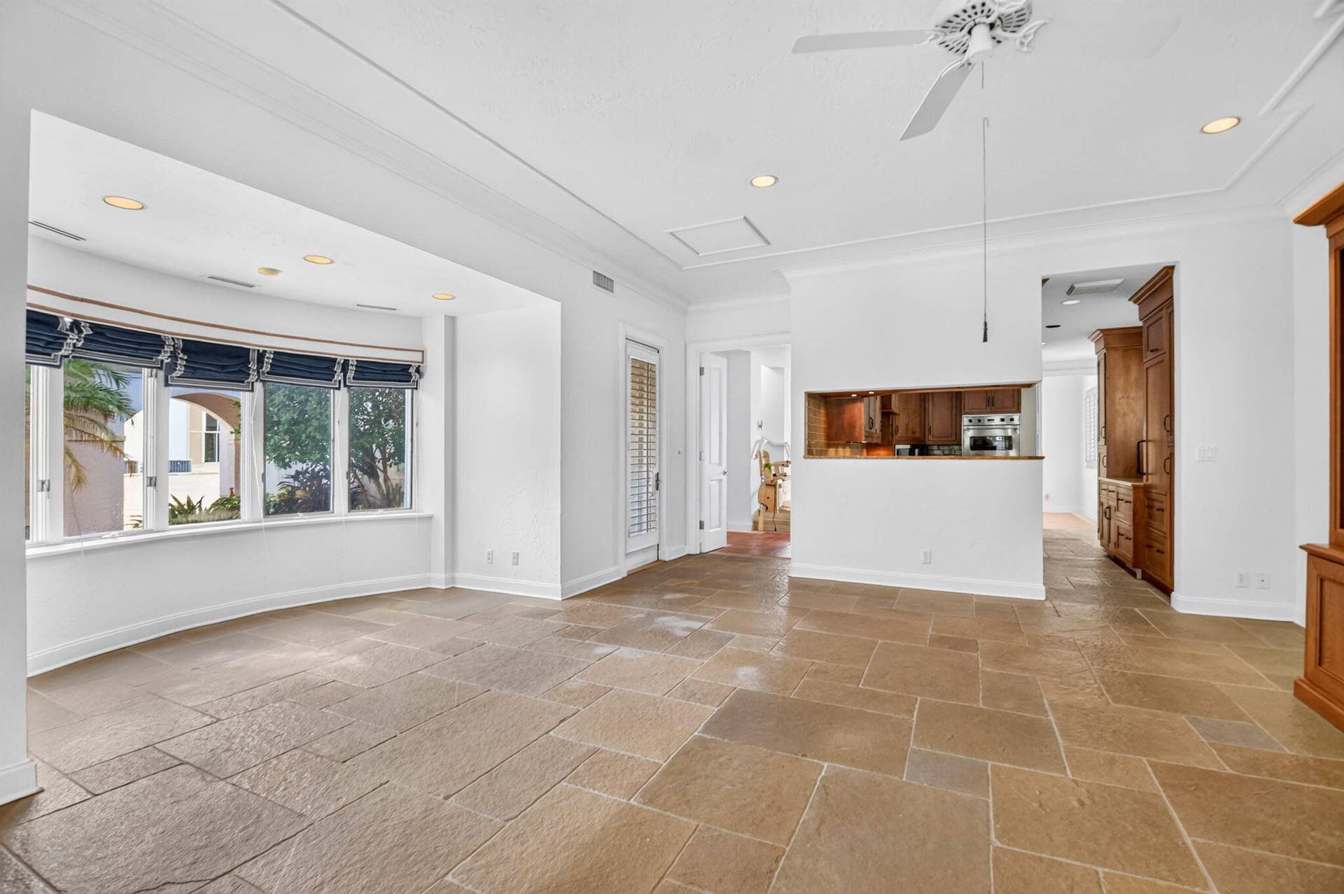 5011 S FLAGLER Drive, West Palm Beach, FL 33405 Family Room