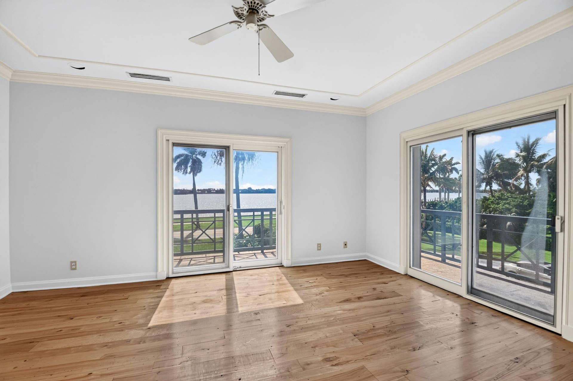 5011 S FLAGLER Drive, West Palm Beach, FL 33405 Primary Bedroom UP
