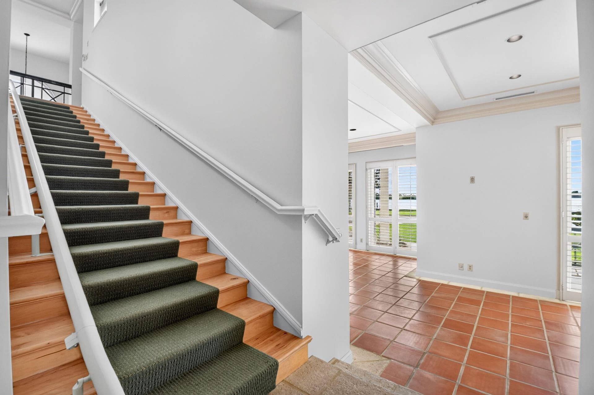 5011 S FLAGLER Drive, West Palm Beach, FL 33405 Stairs - Second Floor