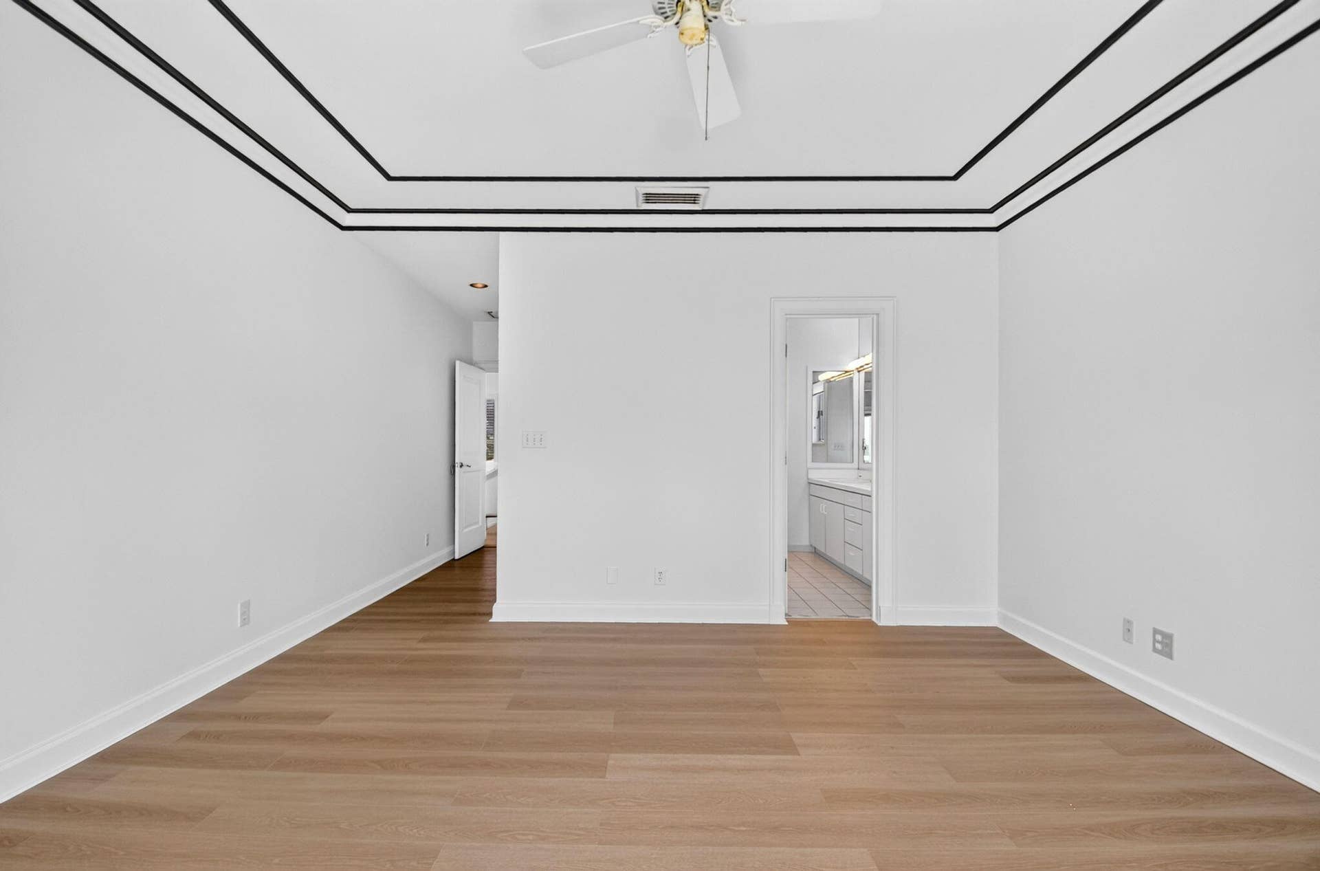 5011 S FLAGLER Drive, West Palm Beach, FL 33405 Second Bedroom UP