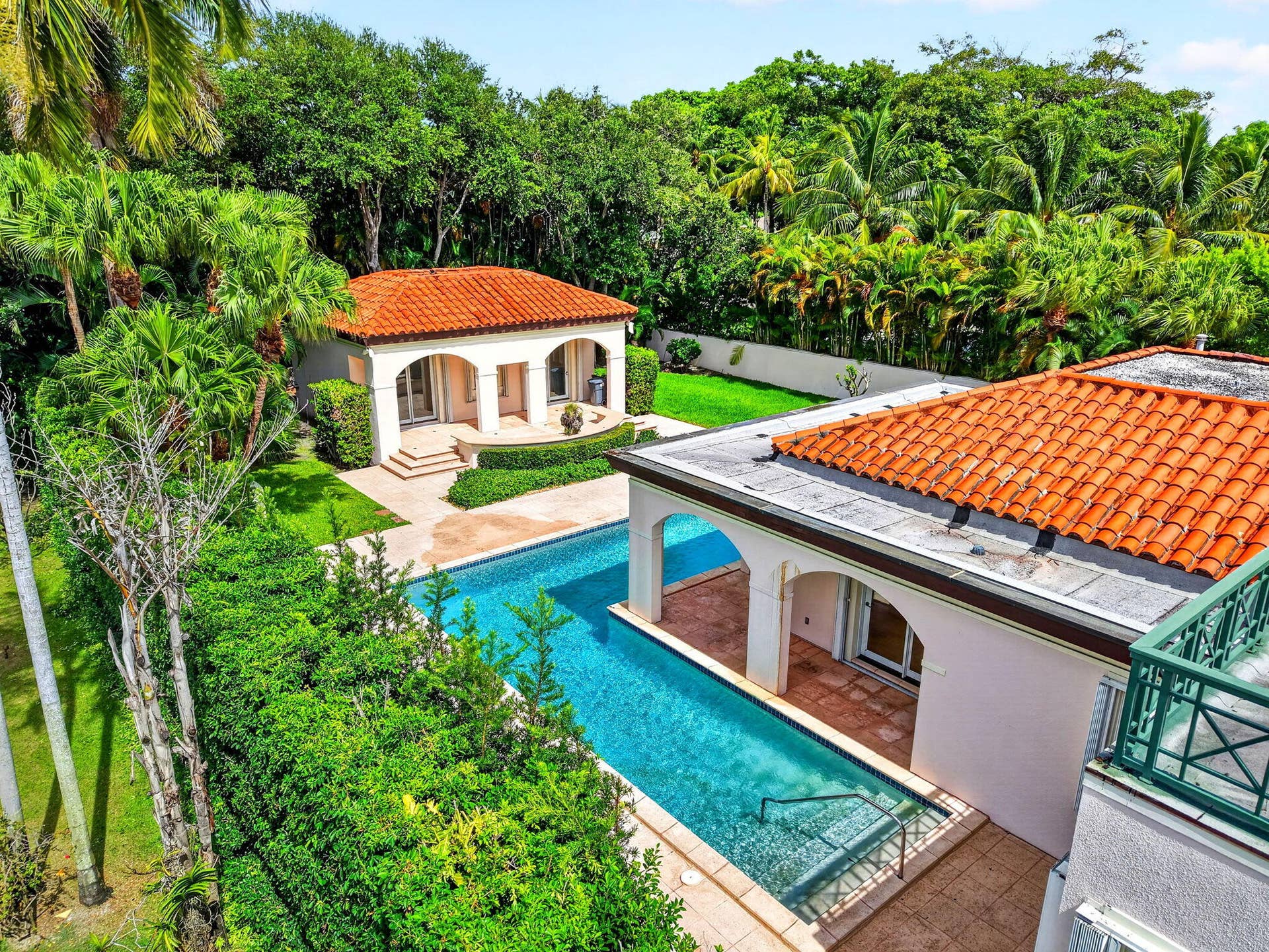 5011 S FLAGLER Drive, West Palm Beach, FL 33405 L Shape Pool