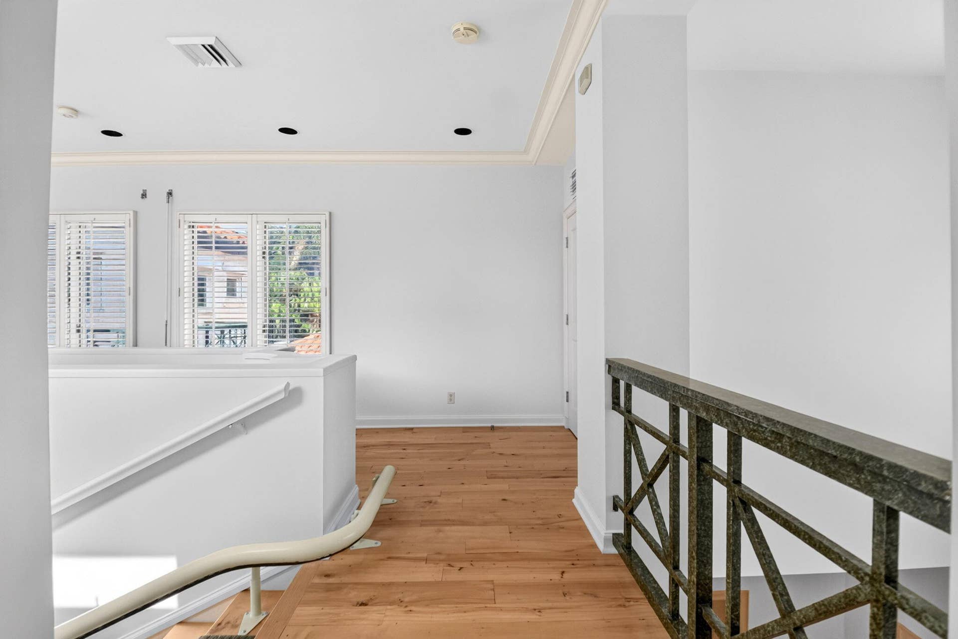 5011 S FLAGLER Drive, West Palm Beach, FL 33405 Second Floor Area