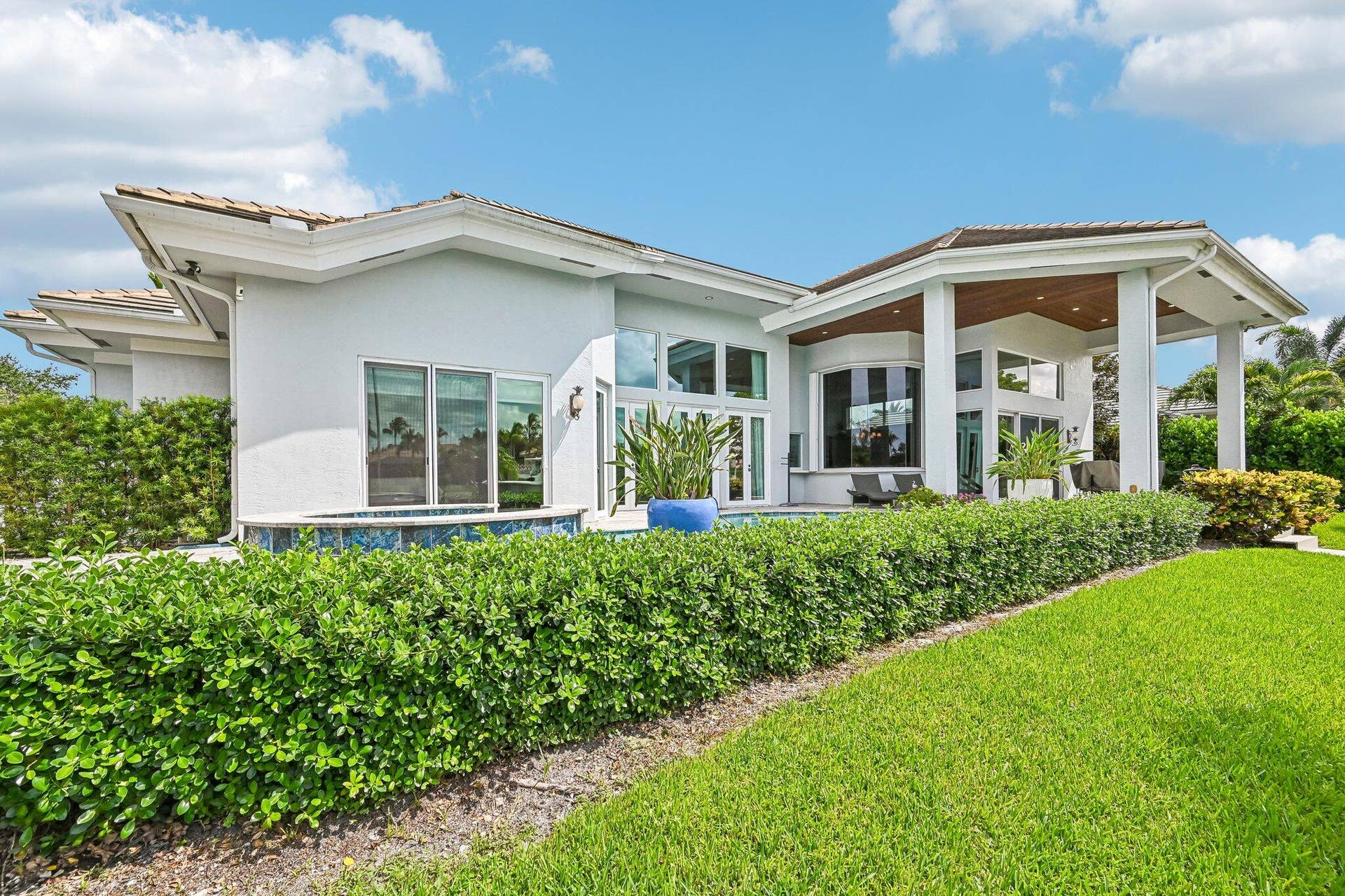 8651 SE Somerset Island Way, Jupiter, FL 33458 Exterior